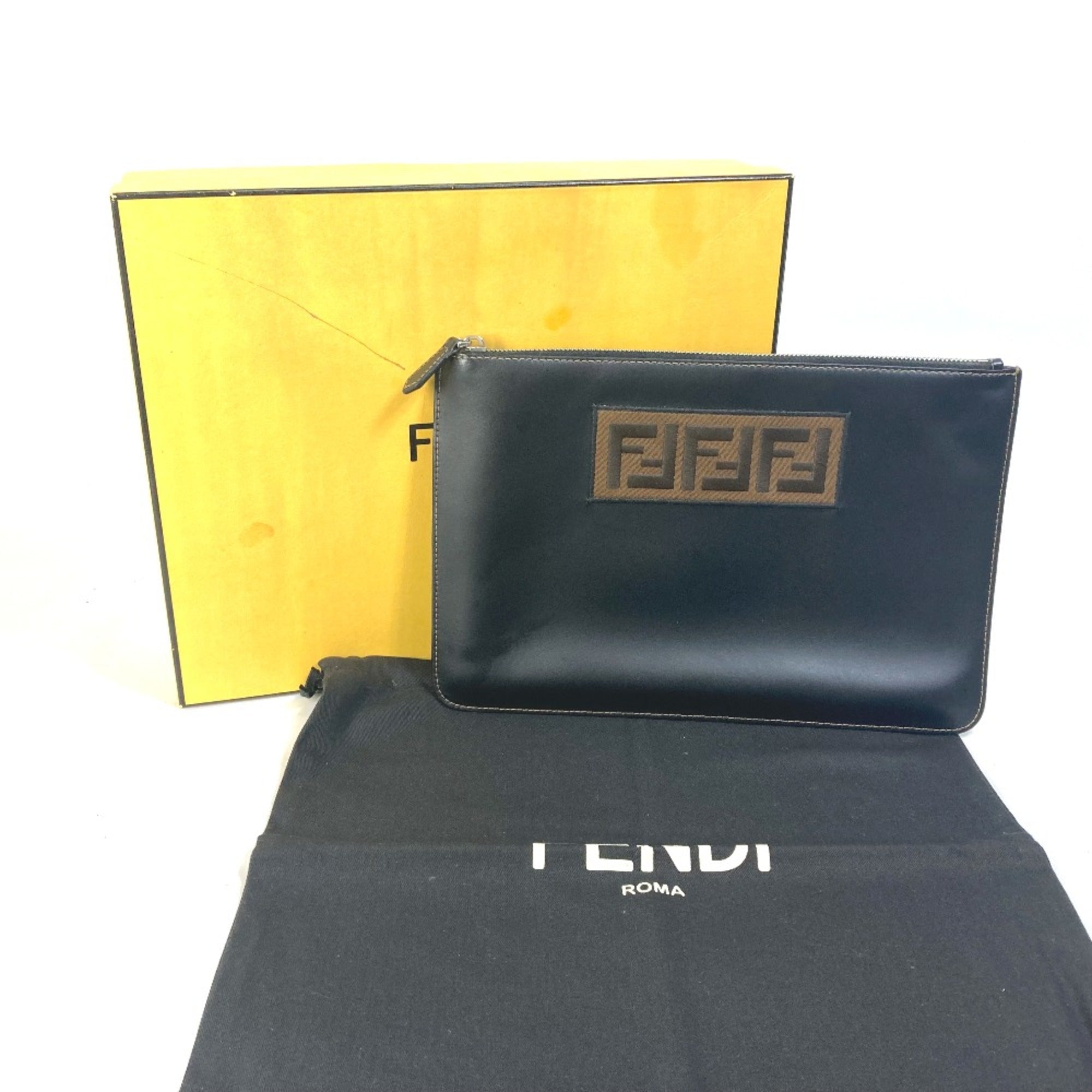 Fendi Black Leather Clutch Bag (Pre-Owned)