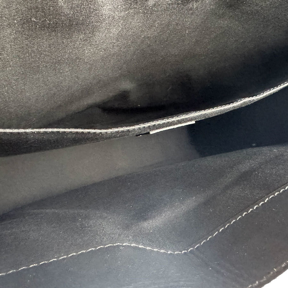 Christian Dior Black Leather Handbag (Pre-Owned)