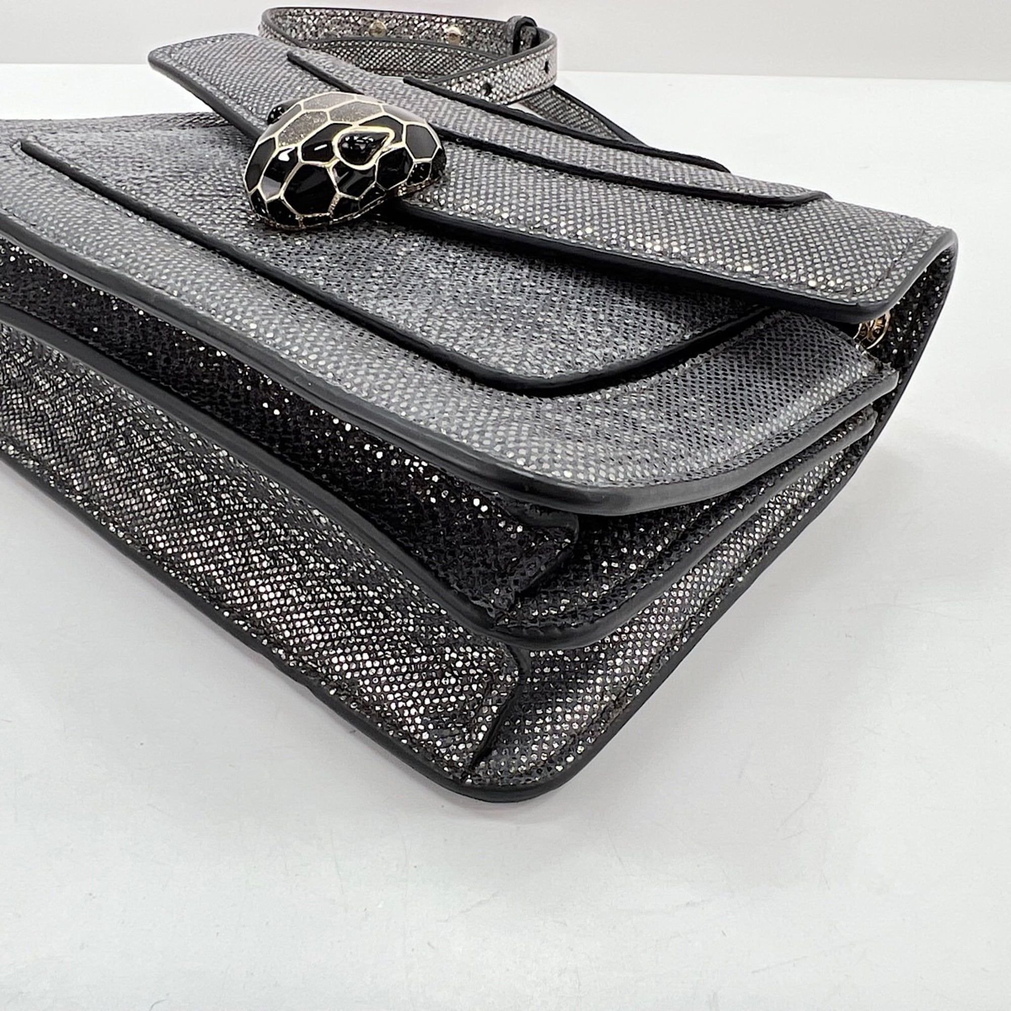 Bvlgari Silver Shoulder Bag (Pre-Owned)
