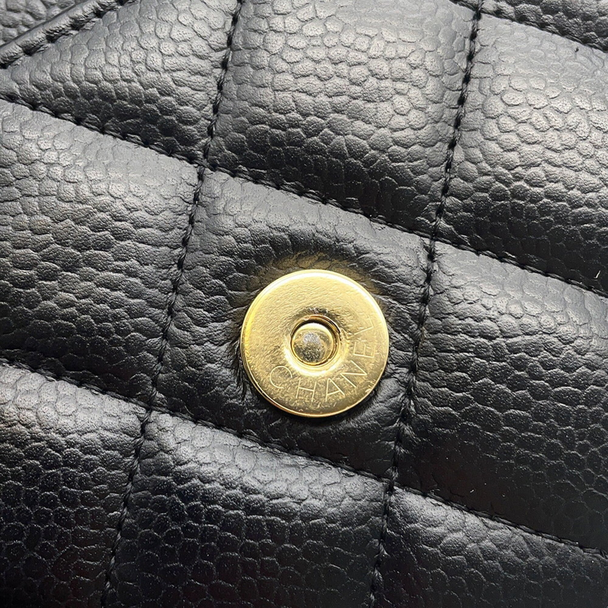 Chanel Black Grained Calfskin Chain/Shoulder Wallet (Pre-Owned)