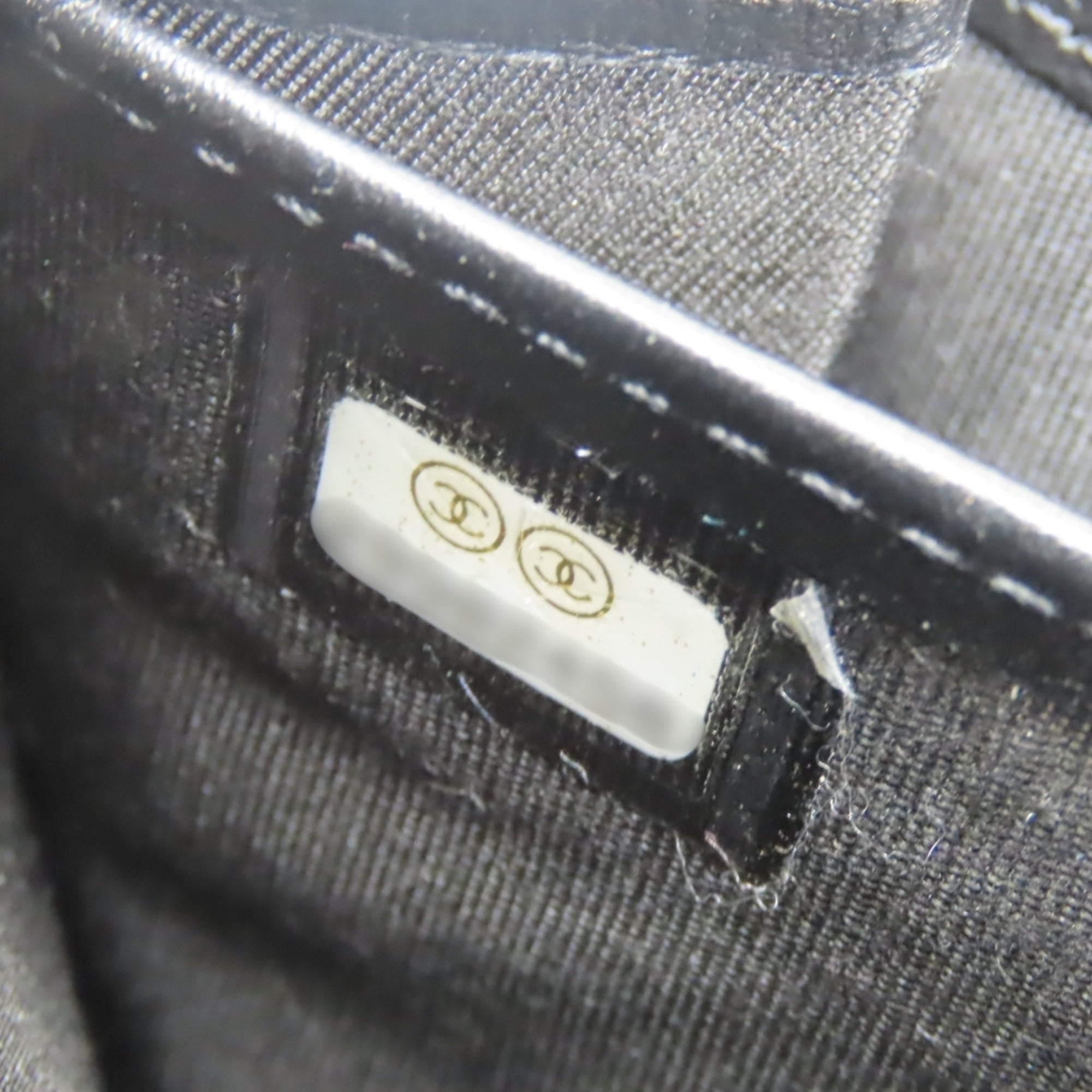 Chanel Boy Chanel Black Grained Calfskin Long Wallet (Bi-Fold) (Pre-Owned)