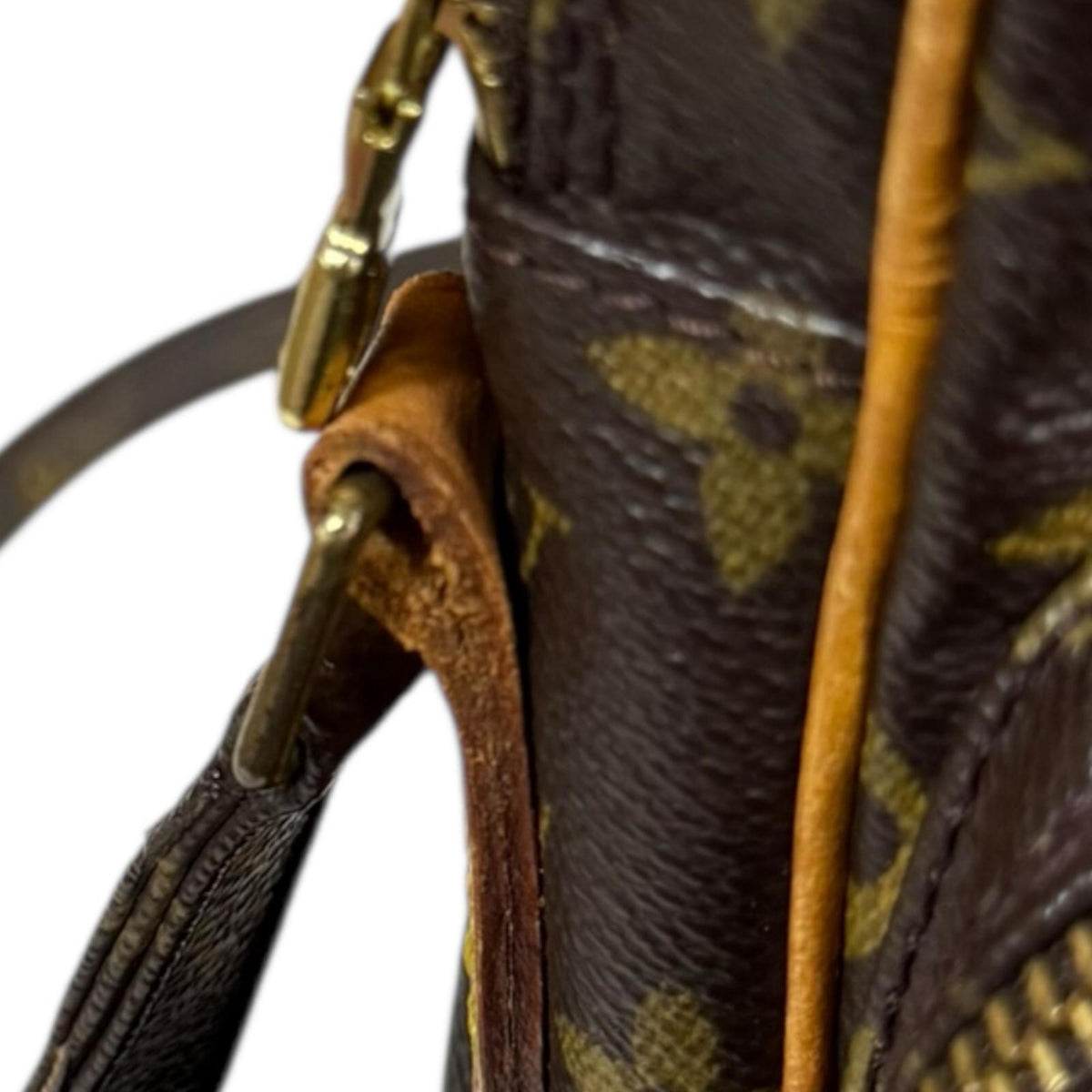 Louis Vuitton Brown Monogram Canvas Shoulder Bag (Pre-Owned)