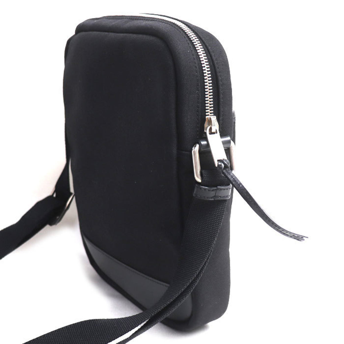 Saint Laurent Black Canvas Leather Shoulder Bag (Pre-Owned)