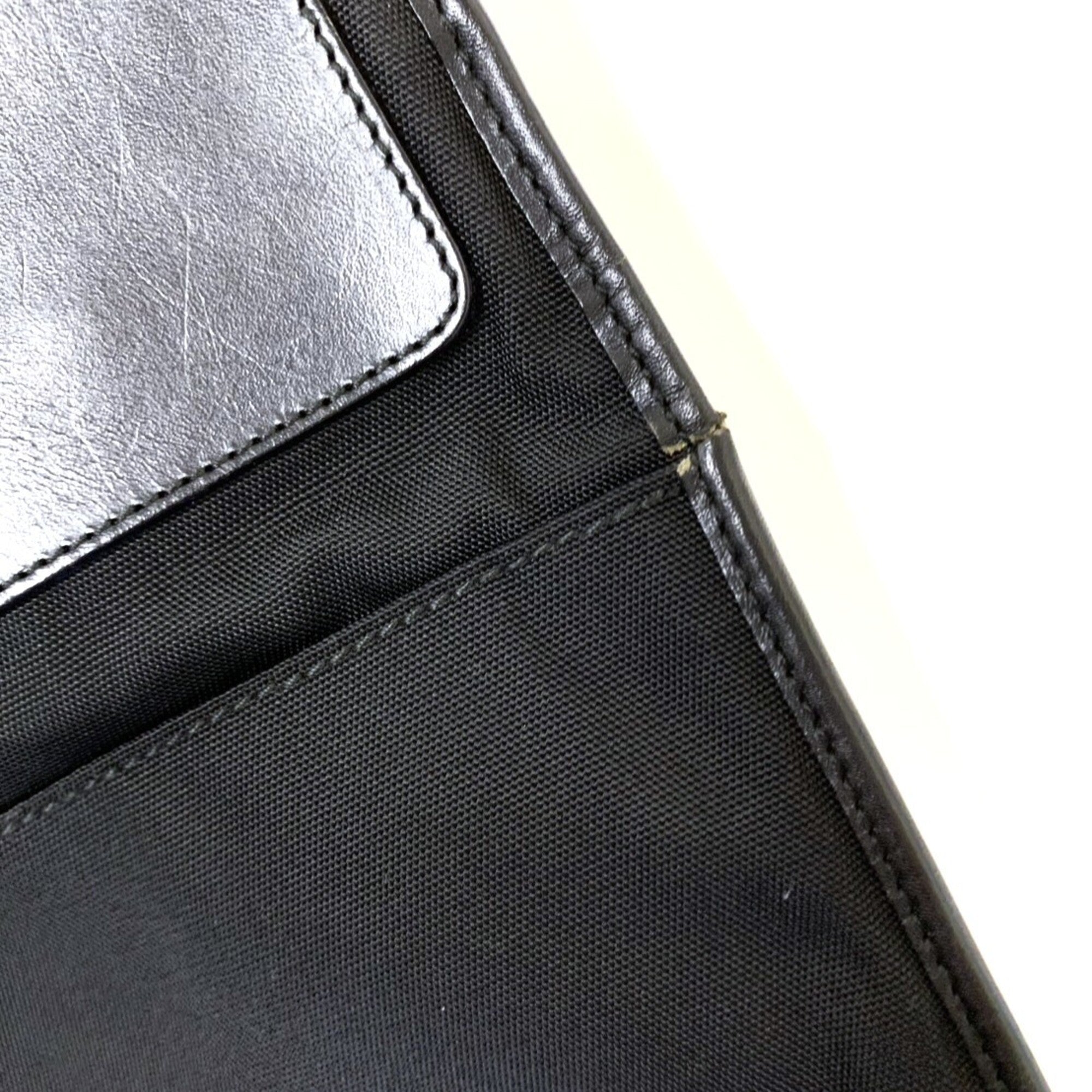 Gucci Black Nylon Leather Shoulder Bag (Pre-Owned)