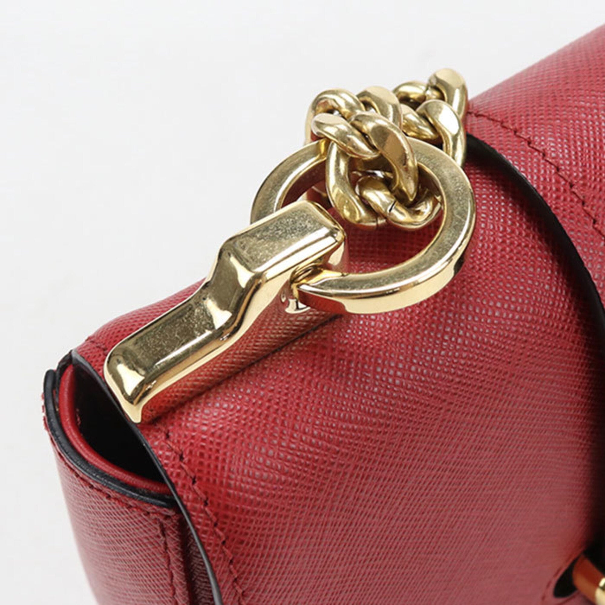 Prada Red Color Leather Shoulder Bag (Pre-Owned)
