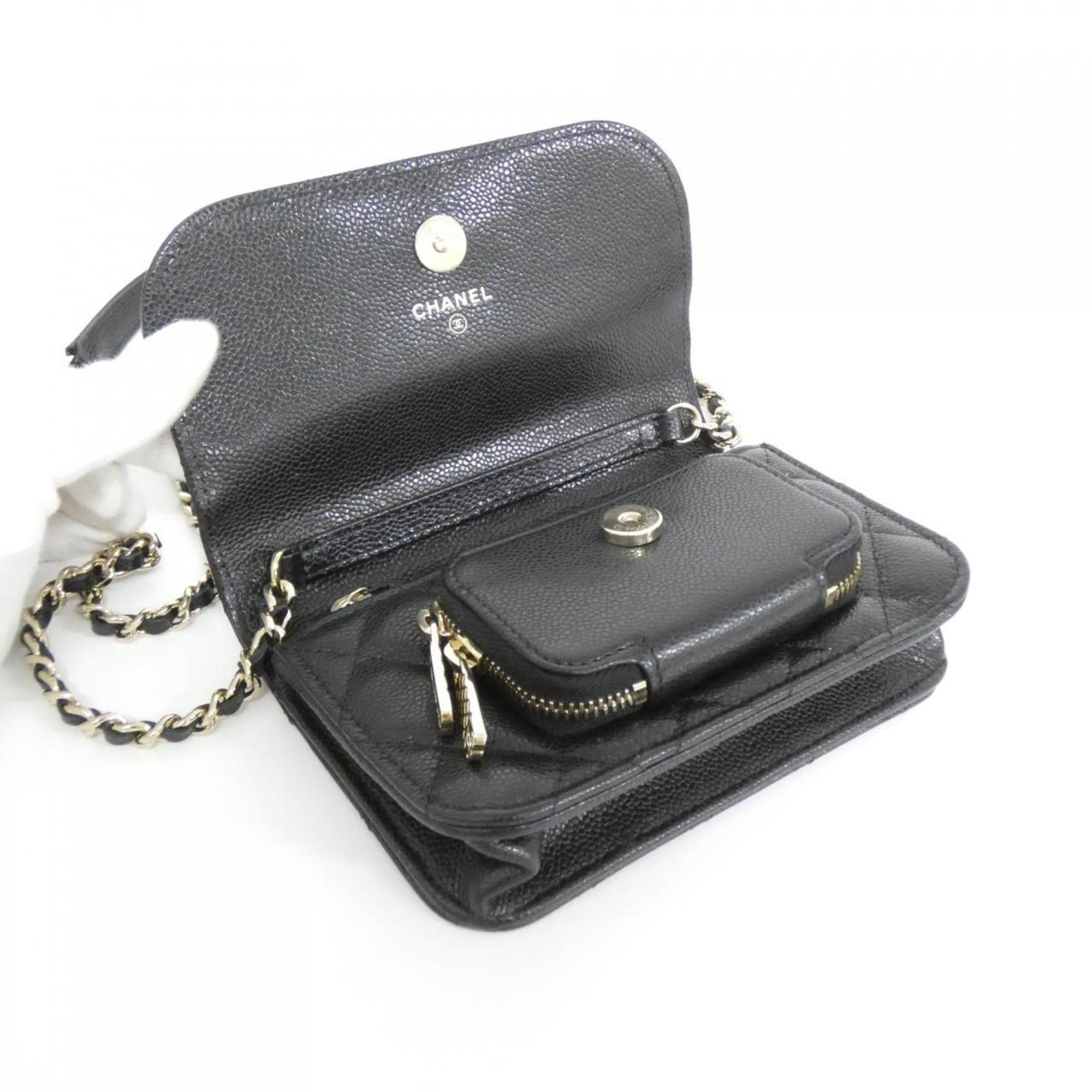Chanel Black Grained Calfskin Shoulder Bag (Pre-Owned)