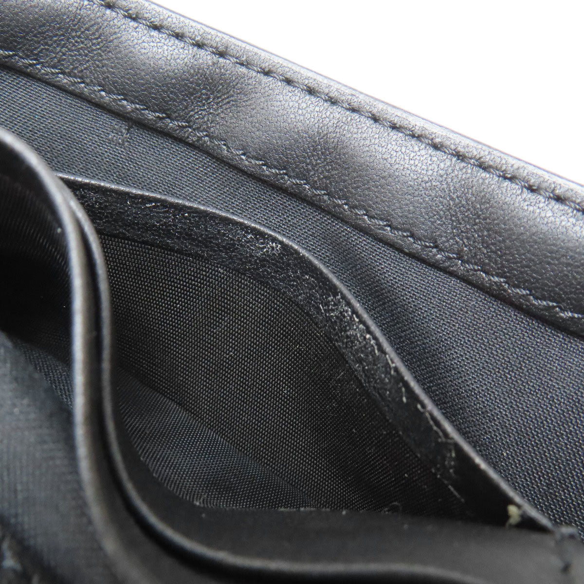 Fendi Black Leather Shoulder Bag (Pre-Owned)