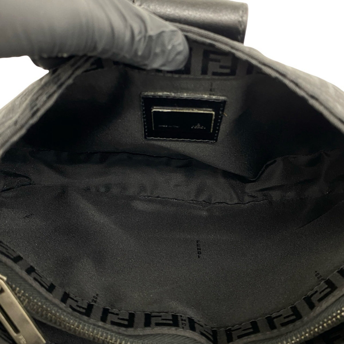 Fendi Black Canvas Leather Shoulder Bag (Pre-Owned)