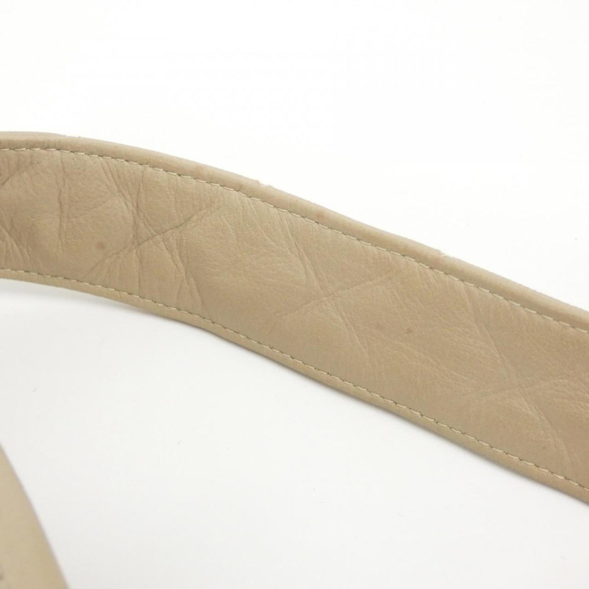 Chanel Beige Leather Handbag (Pre-Owned)