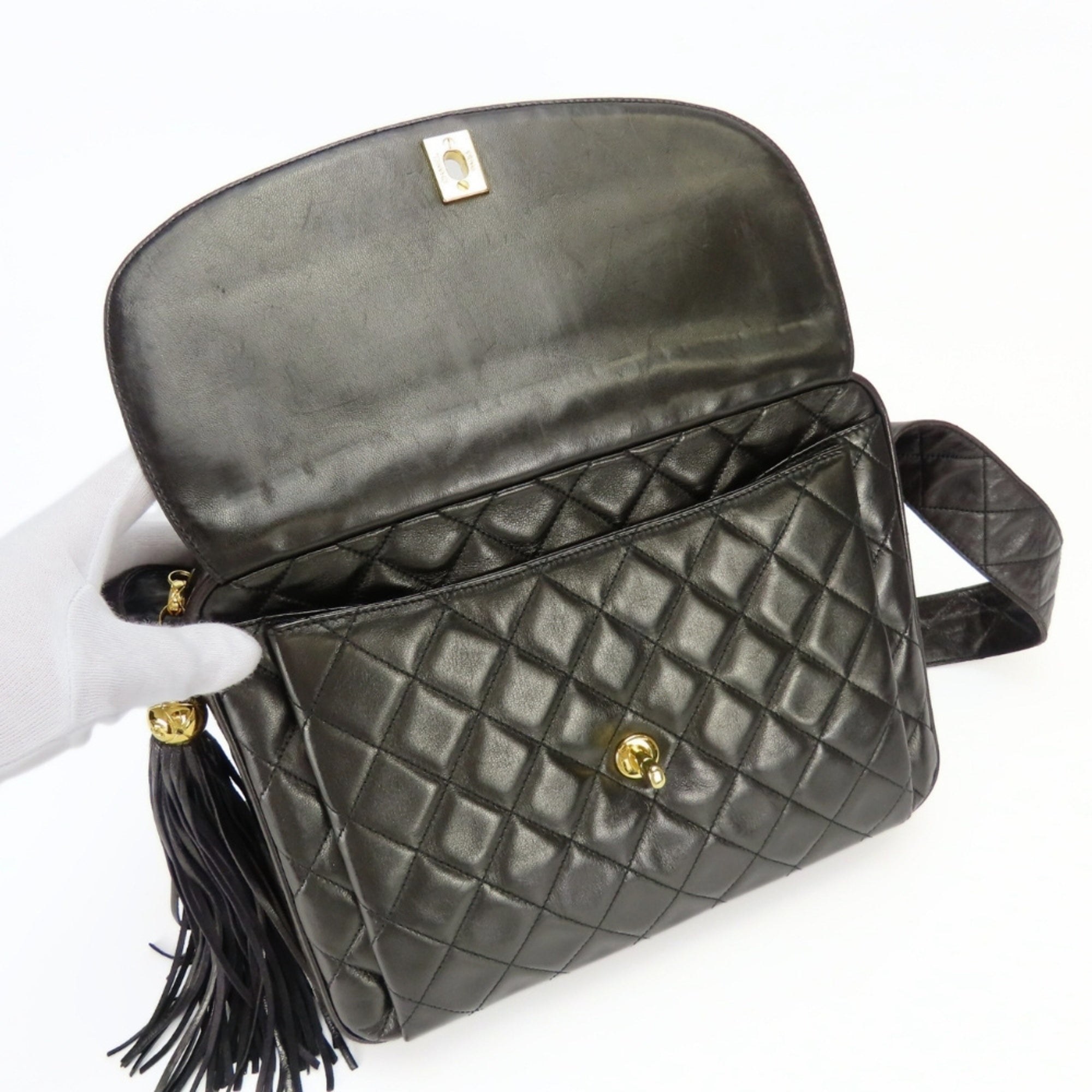 Chanel Black Quilting Leather Shoulder Bag (Pre-Owned)