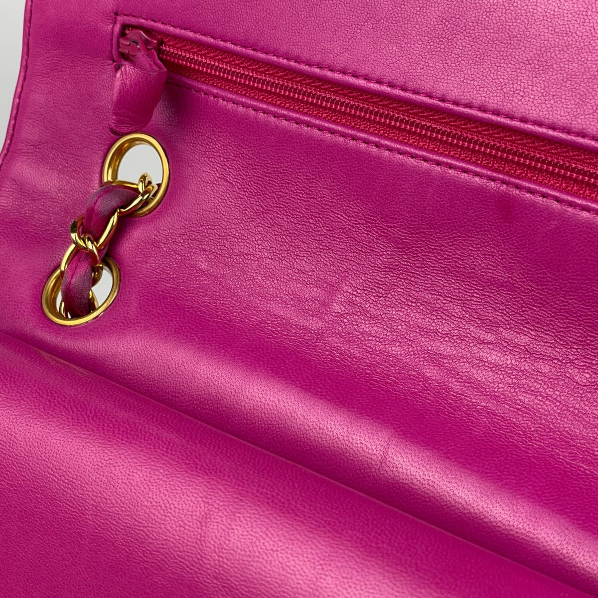 Chanel Pink Satin Leather Shoulder Bag (Pre-Owned)