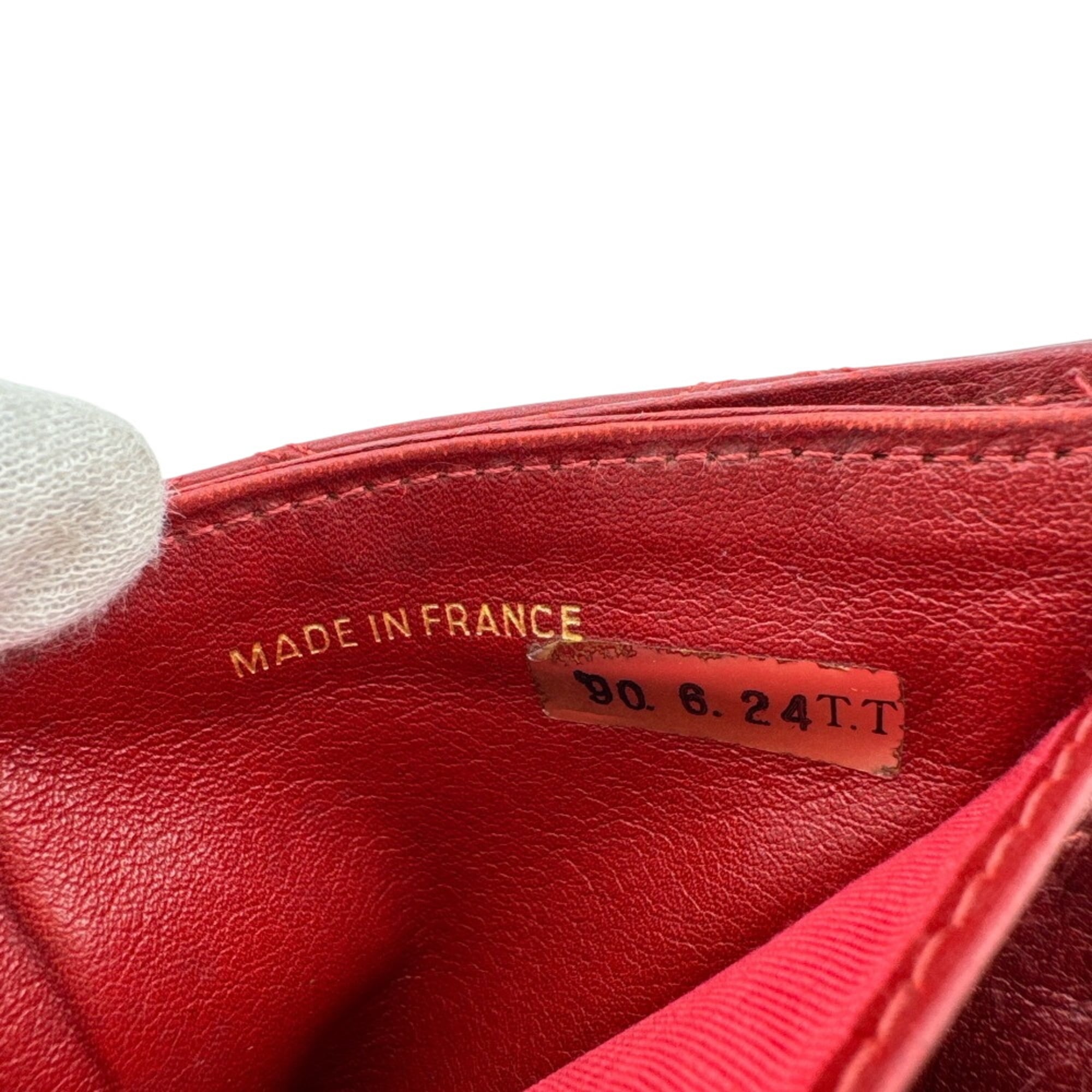 Chanel Red Color Leather Wallet (Bi-Fold) (Pre-Owned)