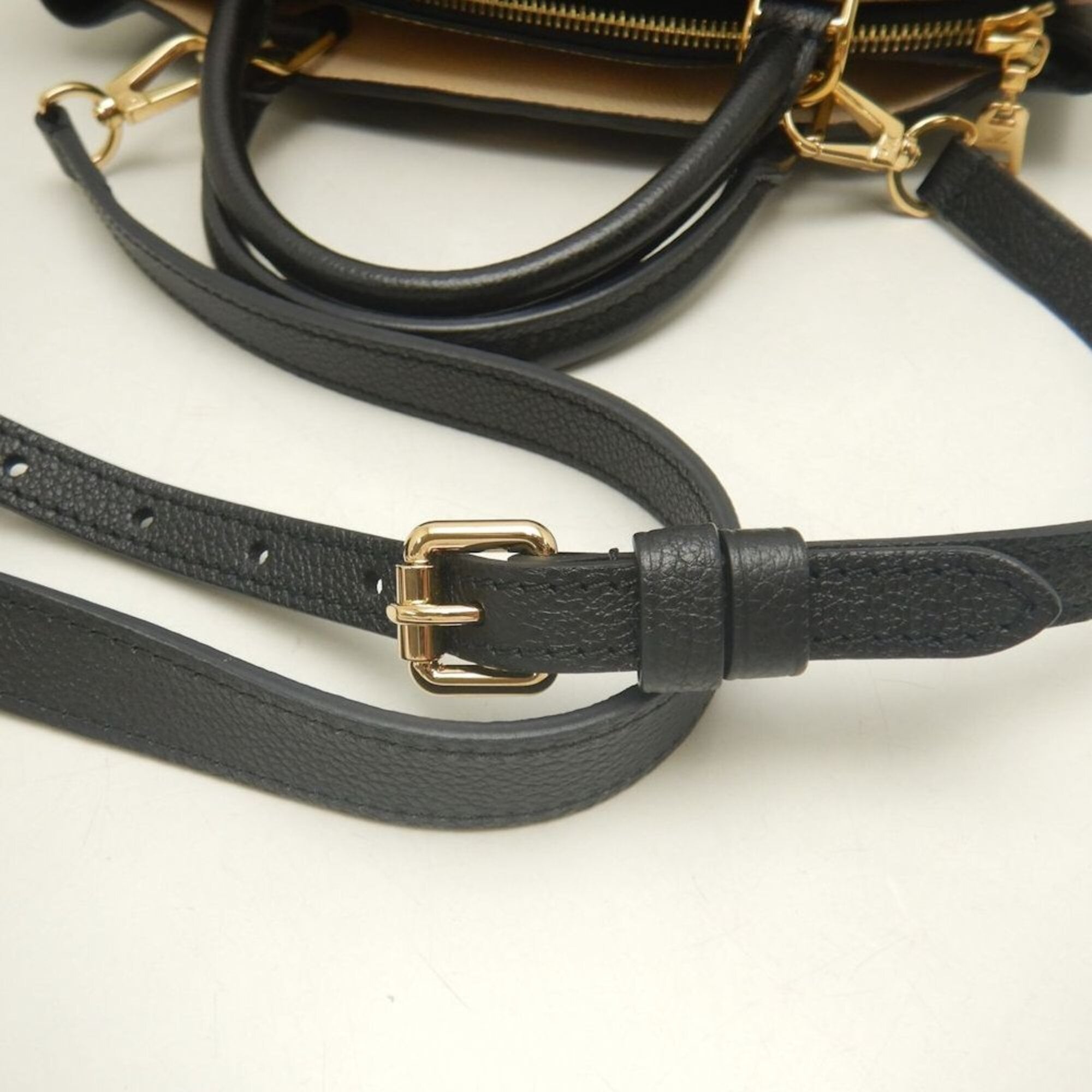 Louis Vuitton Monogram Empreinte Noir Monogram Empreinte Handbag (Pre-Owned)