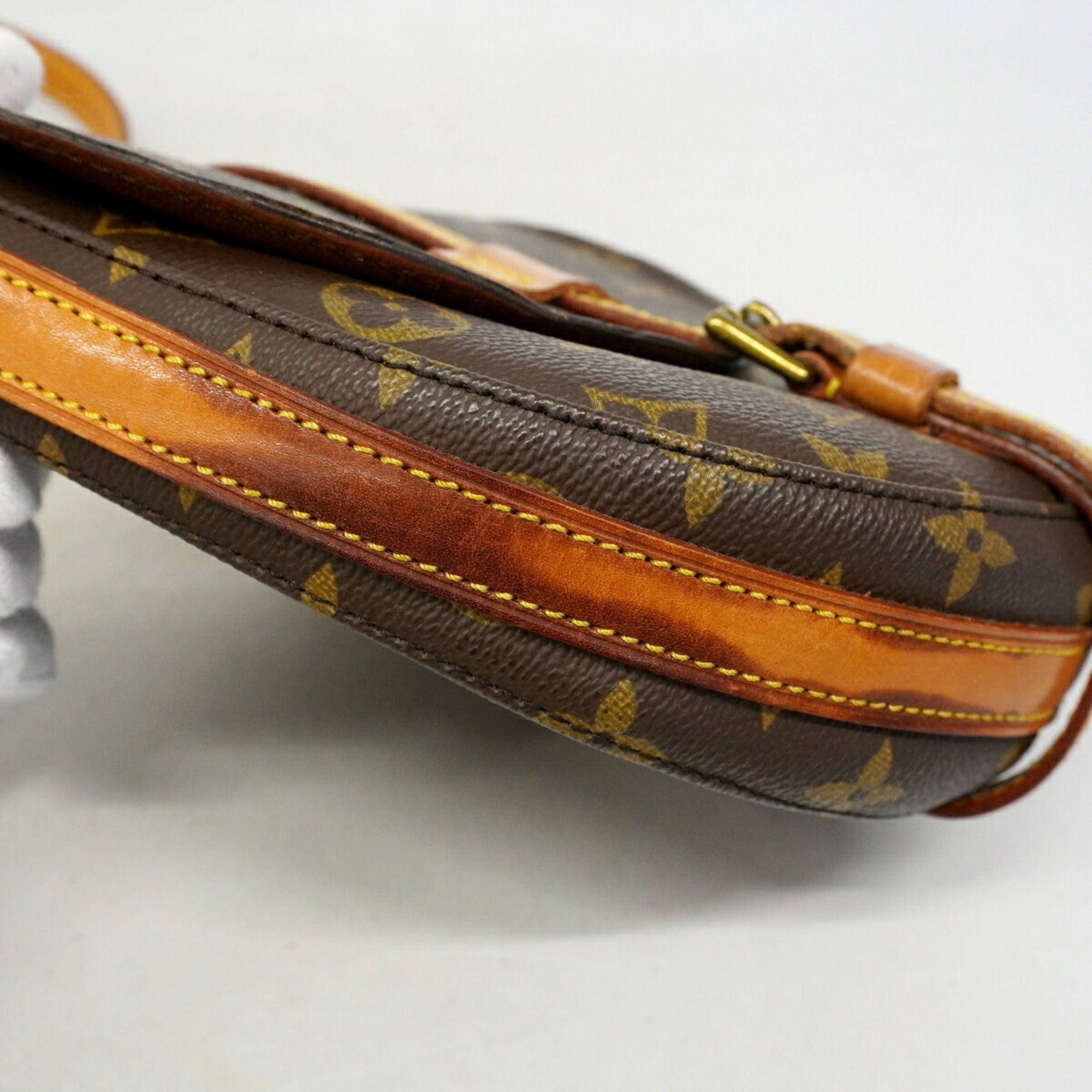 Louis Vuitton Brown Shoulder Bag (Pre-Owned)