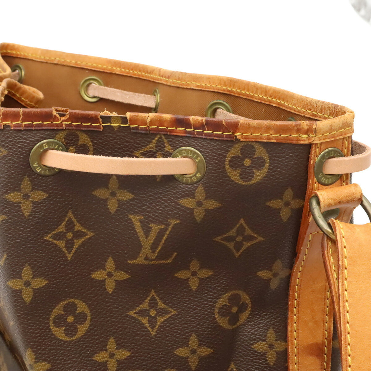 Louis Vuitton Brown Monogram Monogram Shoulder Bag (Pre-Owned)