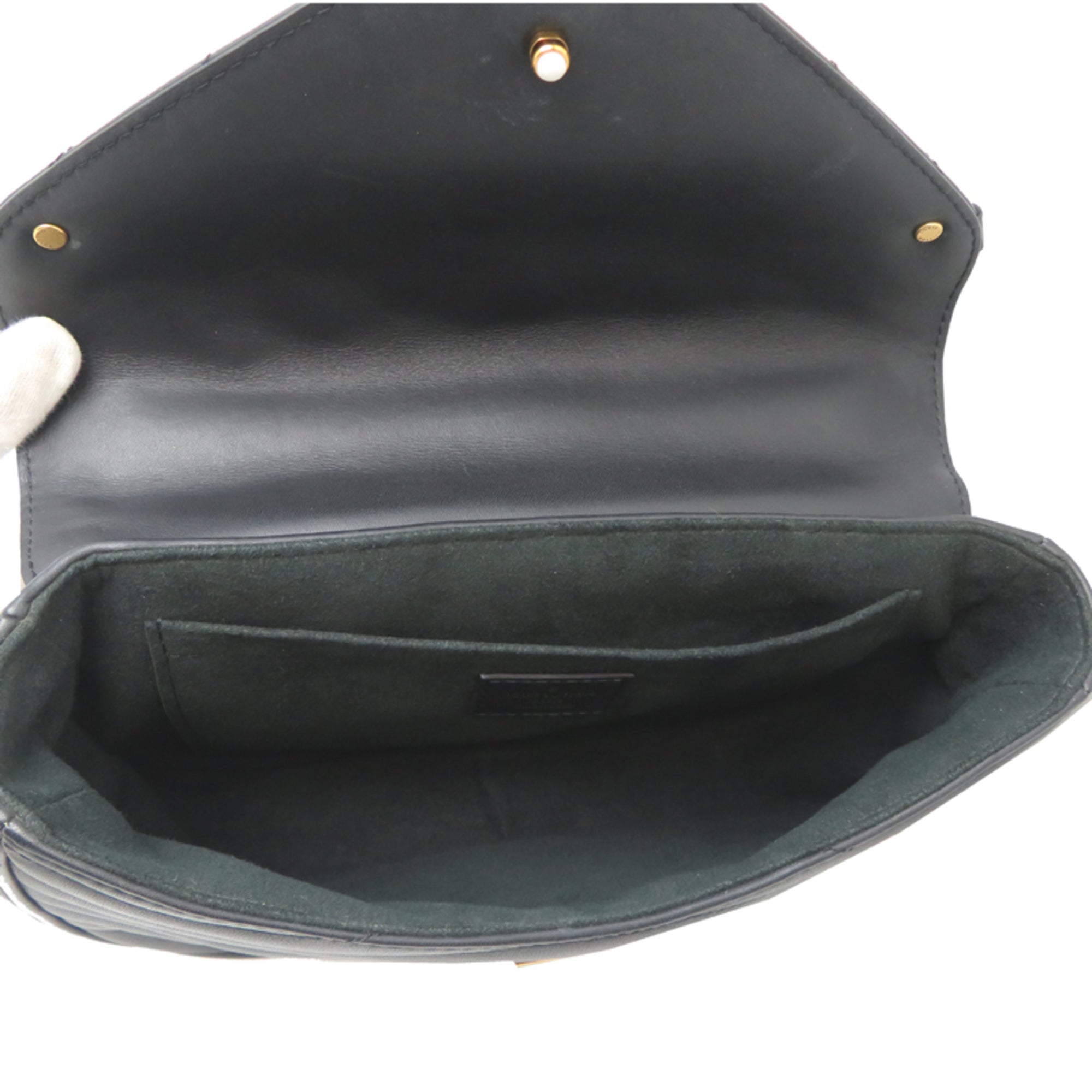 Louis Vuitton Black Leather Handbag (Pre-Owned)