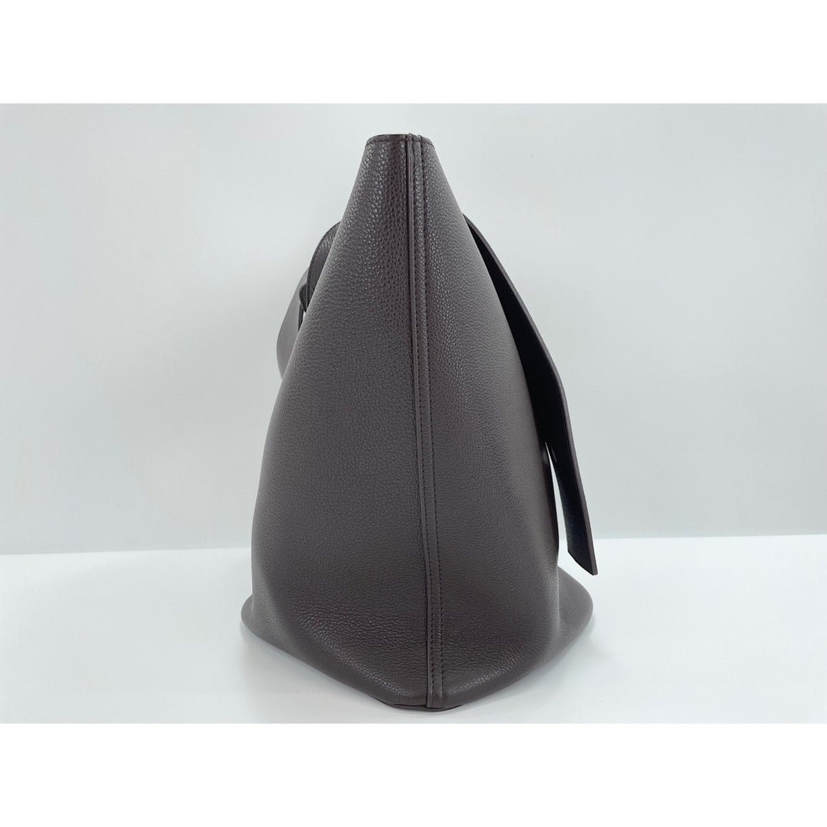 Loewe Brown Shoulder Bag (Pre-Owned)