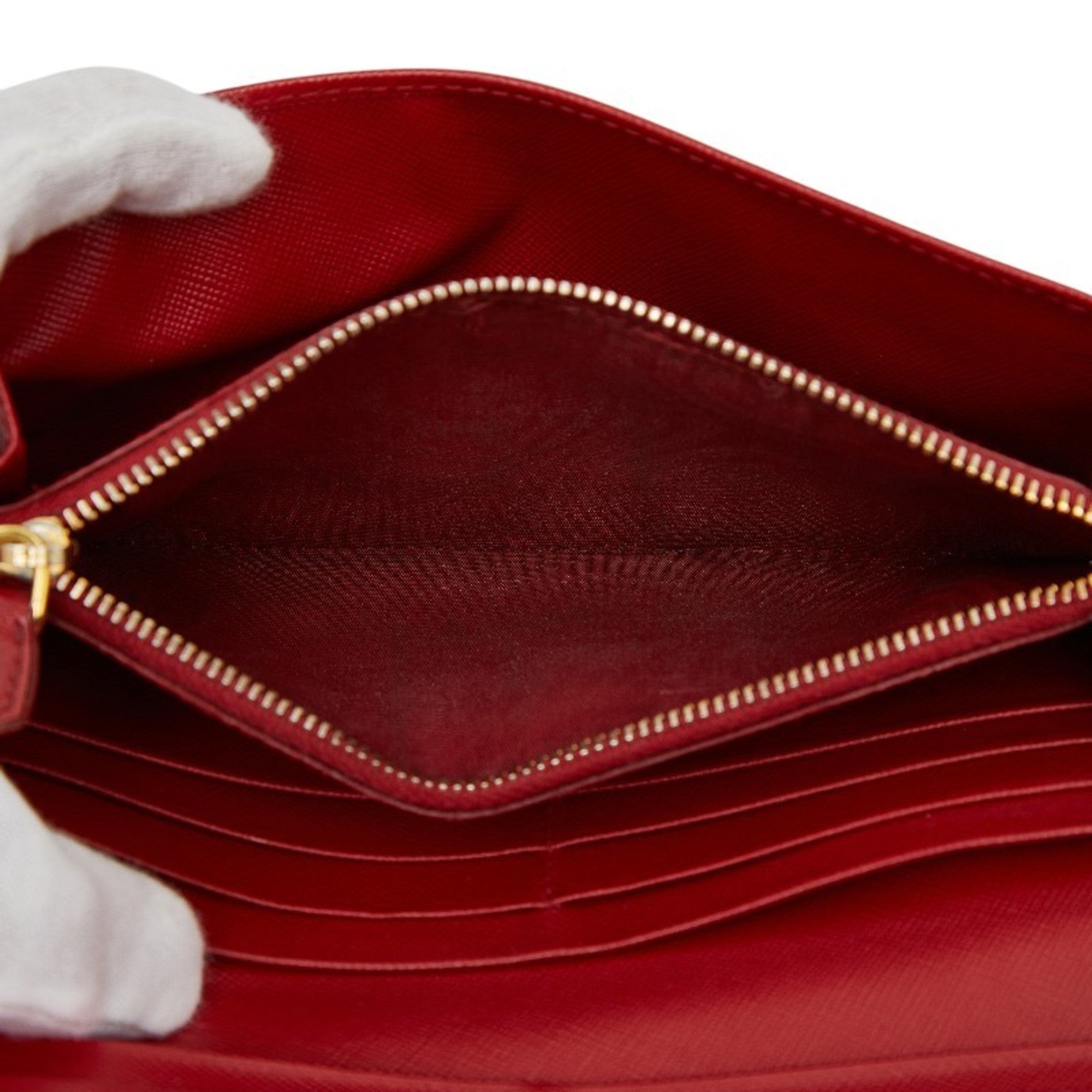 Prada Red Color Leather Coin Purse/Coin Case (Pre-Owned)