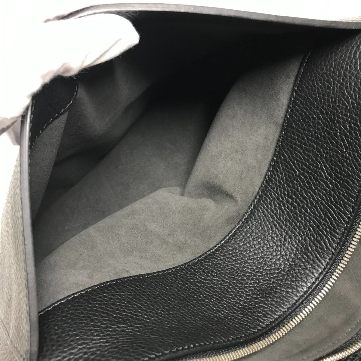 Louis Vuitton Black Leather Briefcase Handbag (Pre-Owned)