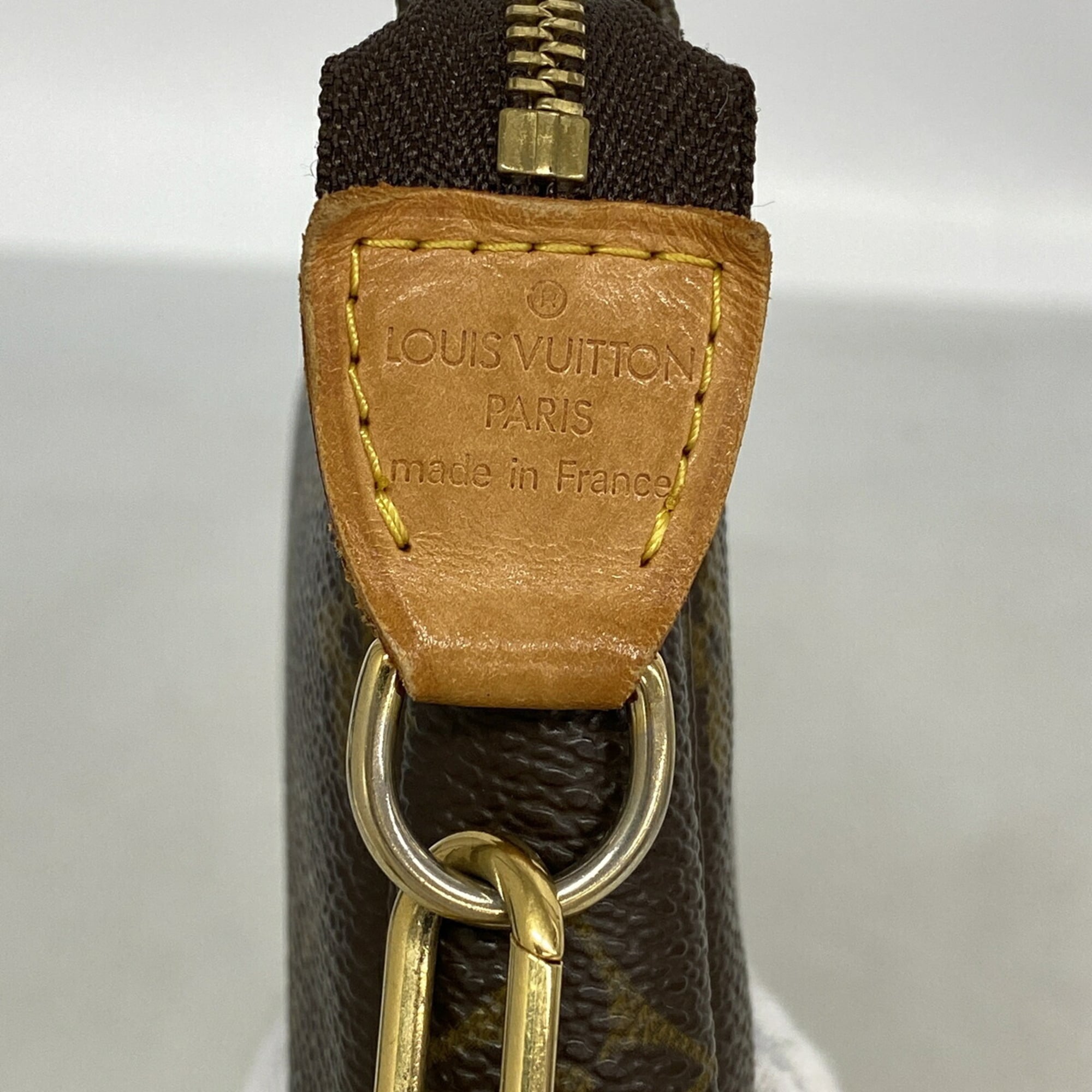 Louis Vuitton Brown Pouch (Pre-Owned)