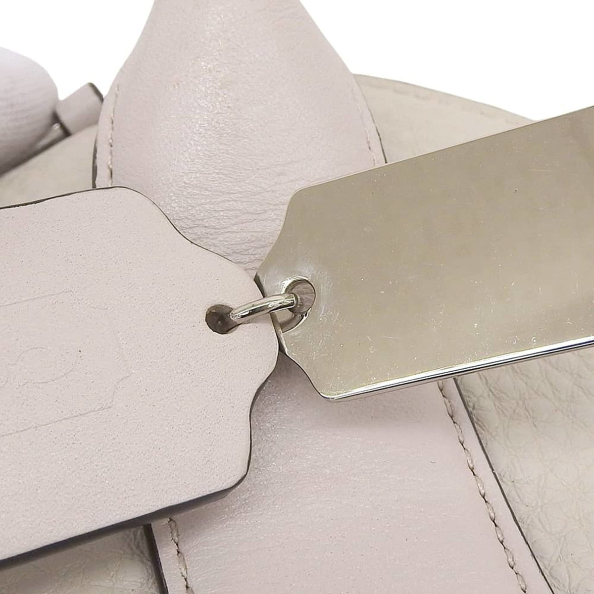 Coach Off-White Leather Handbag (Pre-Owned)