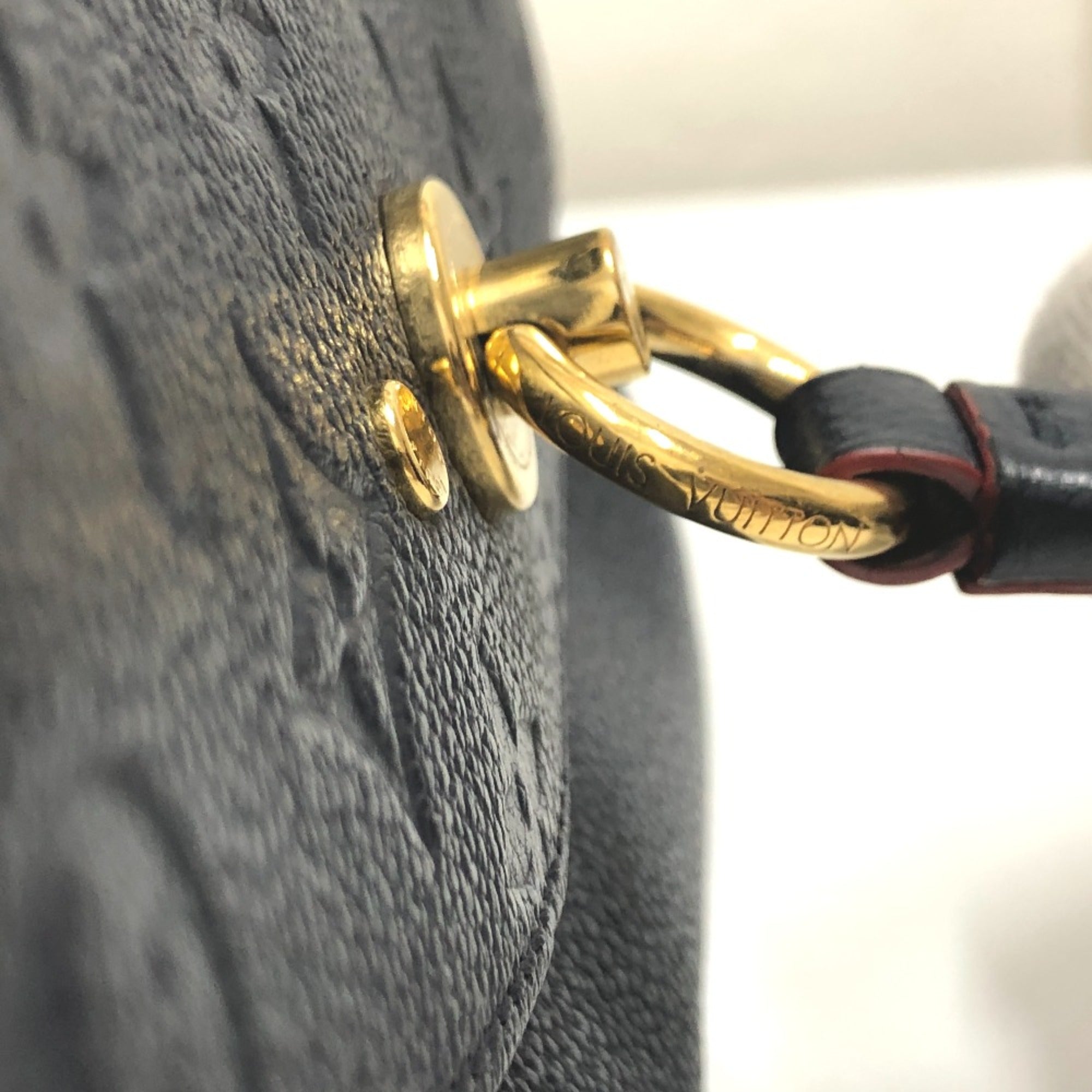 Louis Vuitton Navy Other Shoulder Bag (Pre-Owned)