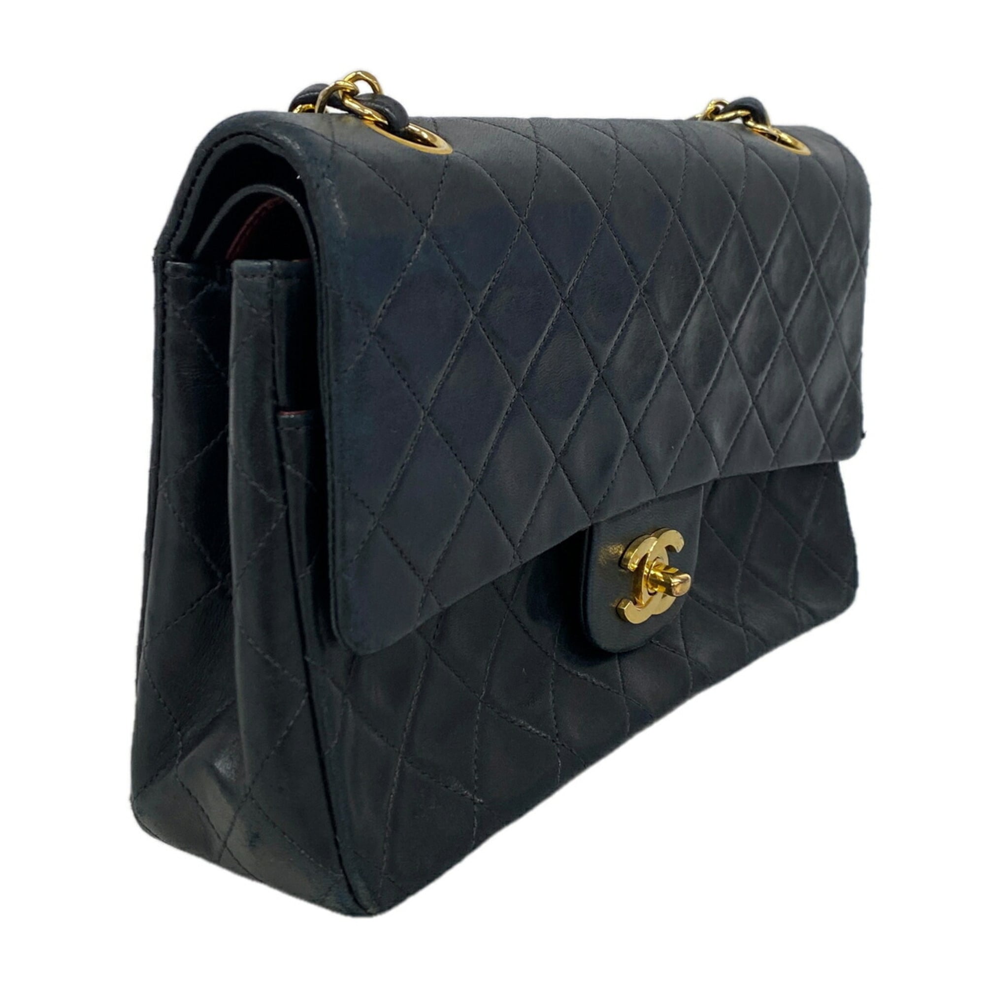Chanel Black Leather Shoulder Bag (Pre-Owned)