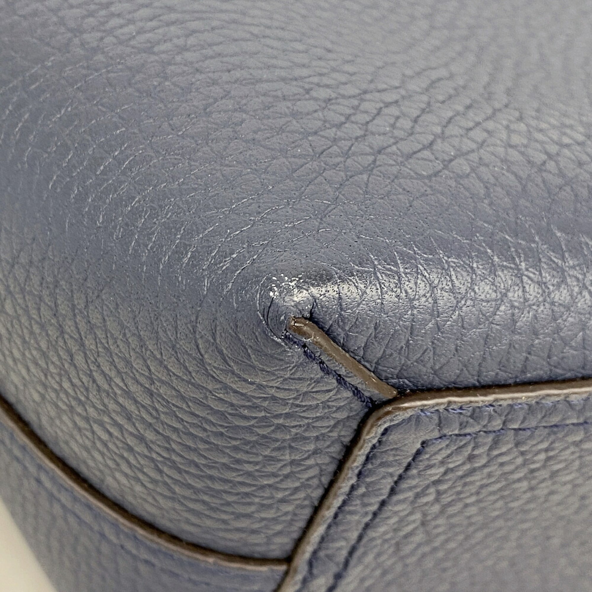 Louis Vuitton Navy Tote Bag (Pre-Owned)