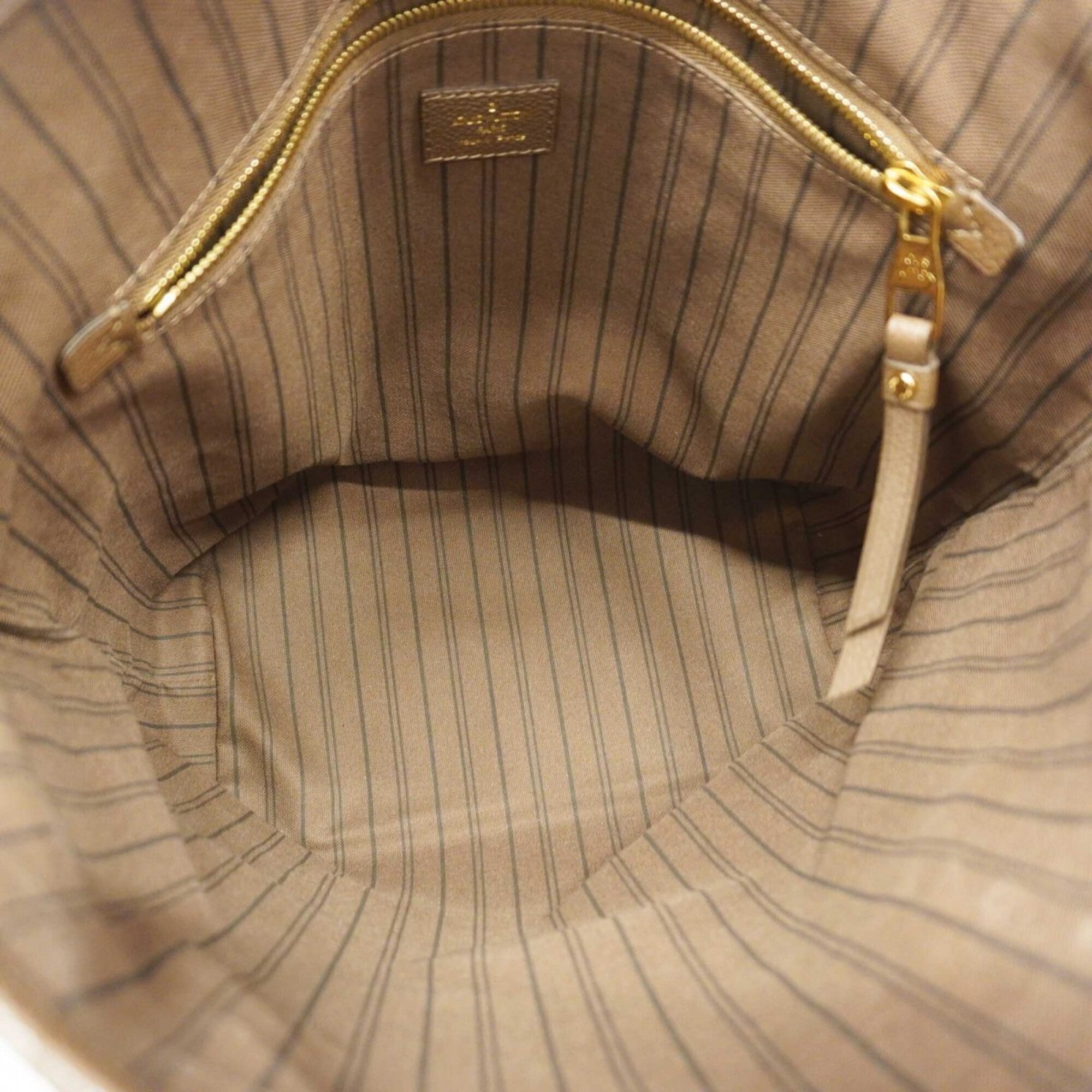 Louis Vuitton Brown Tote Bag (Pre-Owned)