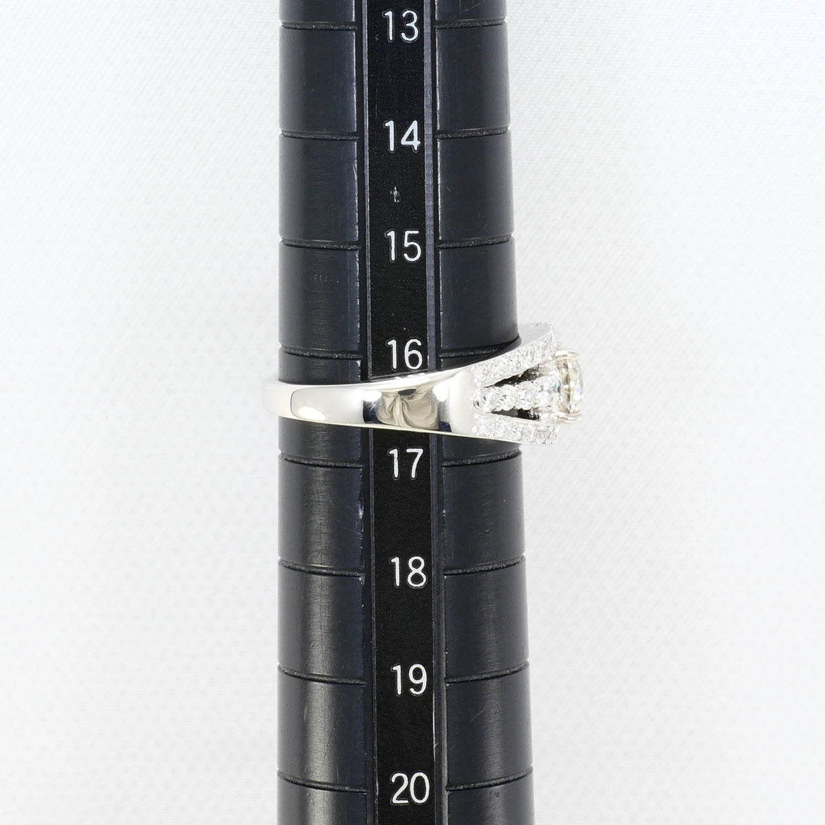 Unbranded Platinum Platinum 900 Band Ring (Pre-Owned)