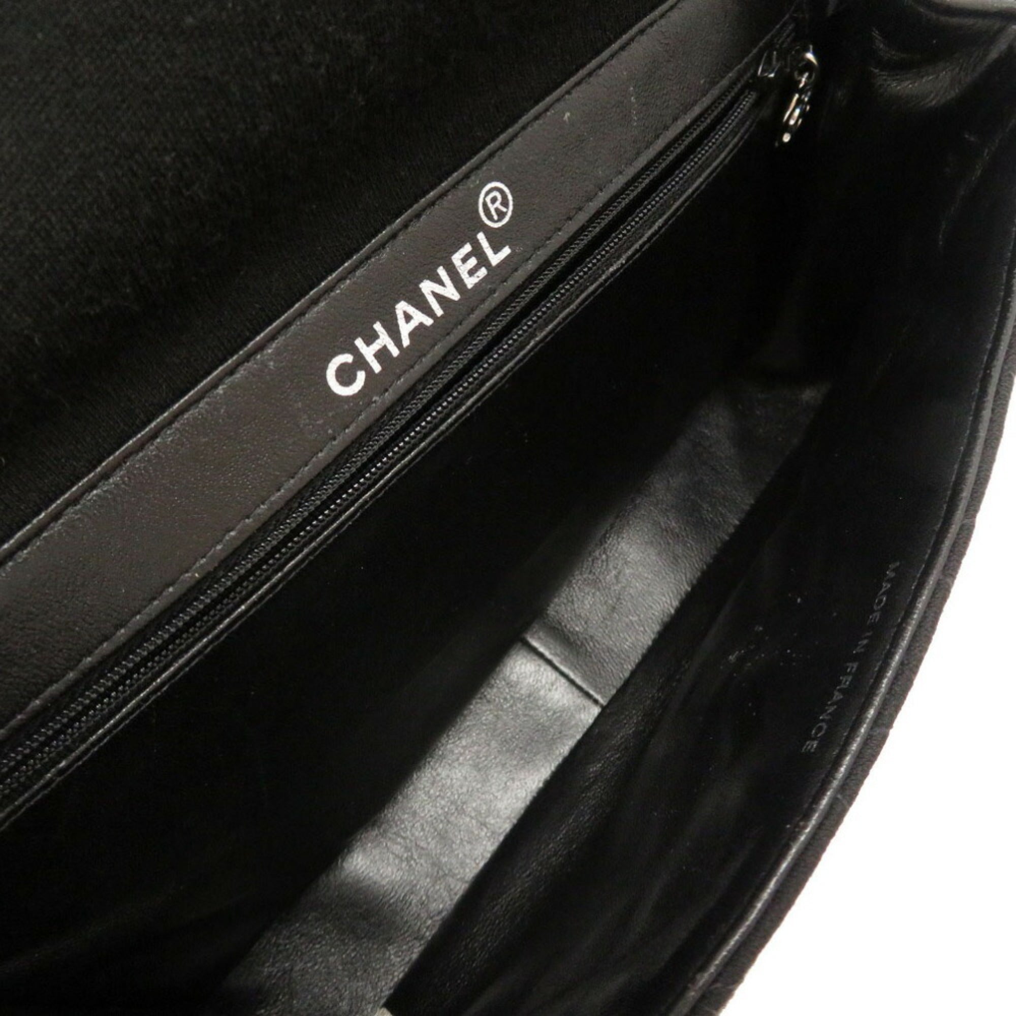 Chanel Matelasse Black Jersey Handbag (Pre-Owned)