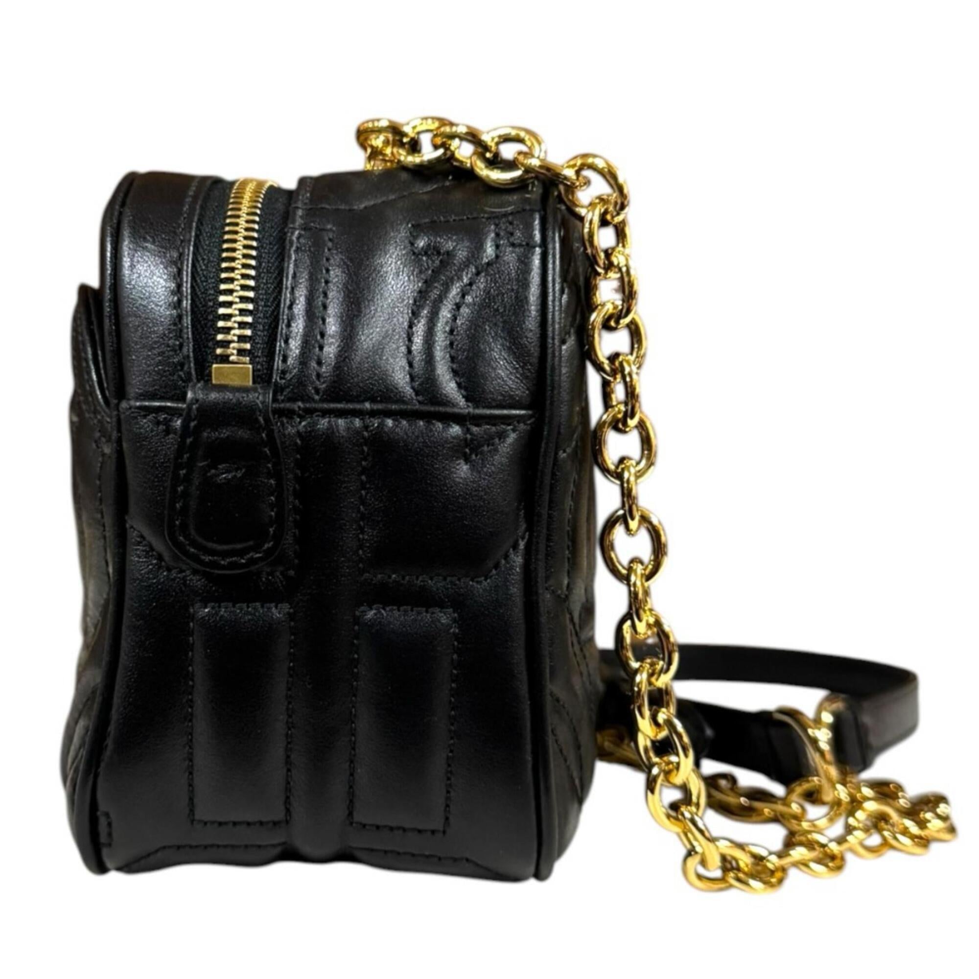 Salvatore Ferragamo Black Leather Shoulder Bag (Pre-Owned)