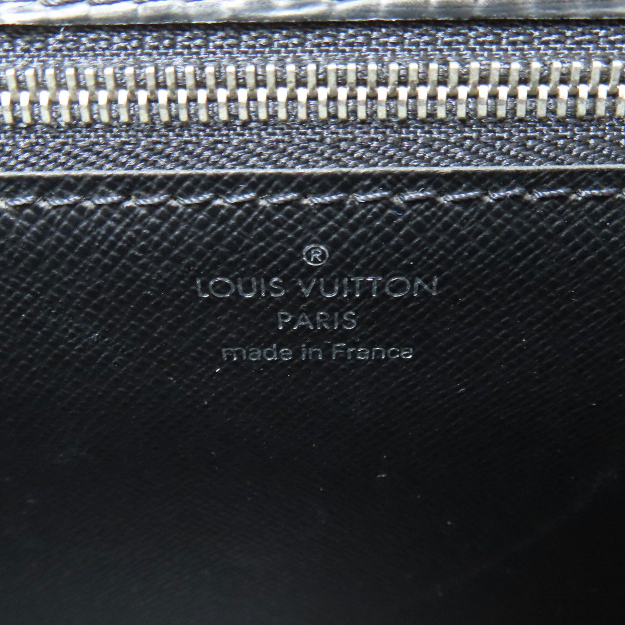 Louis Vuitton Noir Epi Leather Handbag (Pre-Owned)