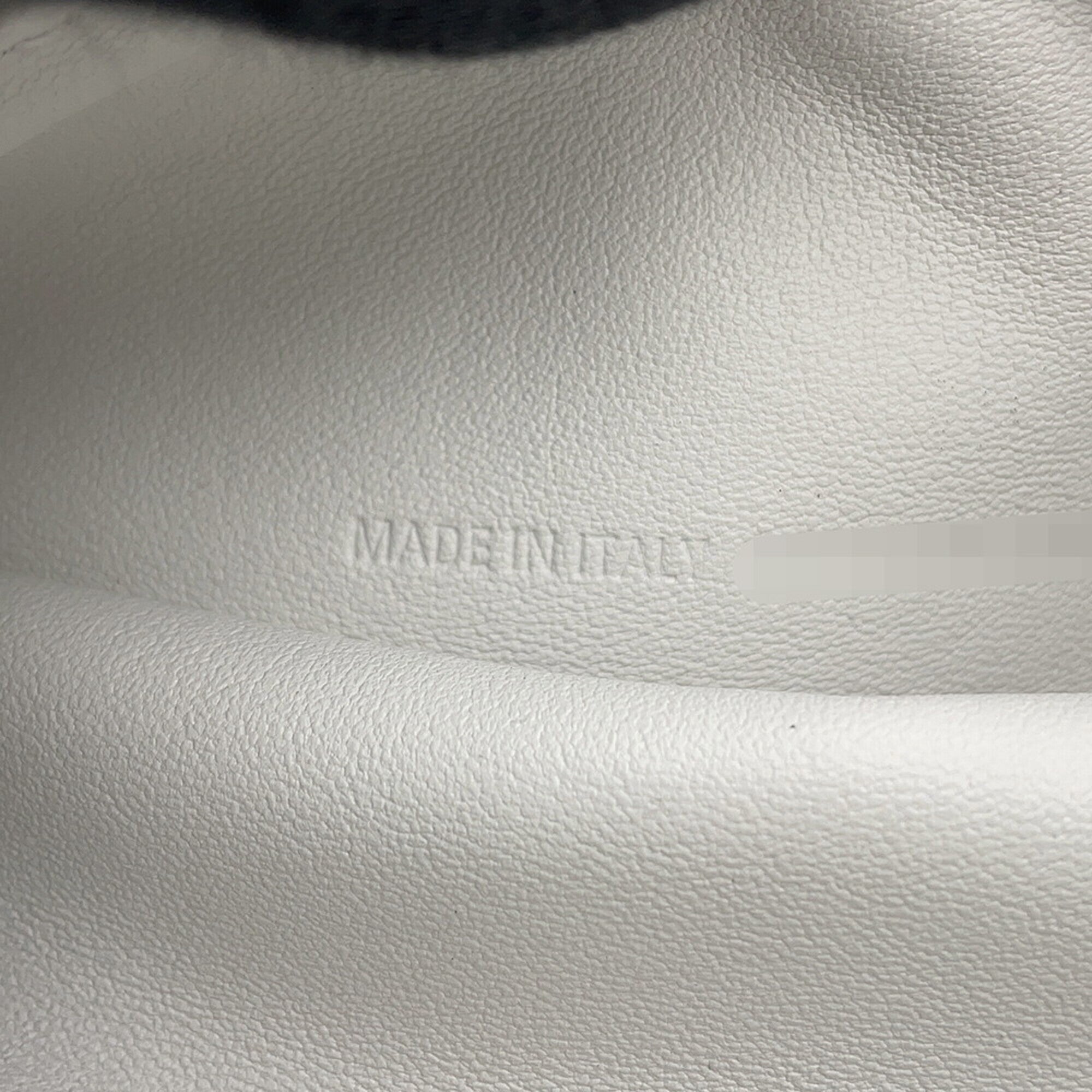 Balenciaga White Leather Handbag Shoulder Bag (Pre-Owned)