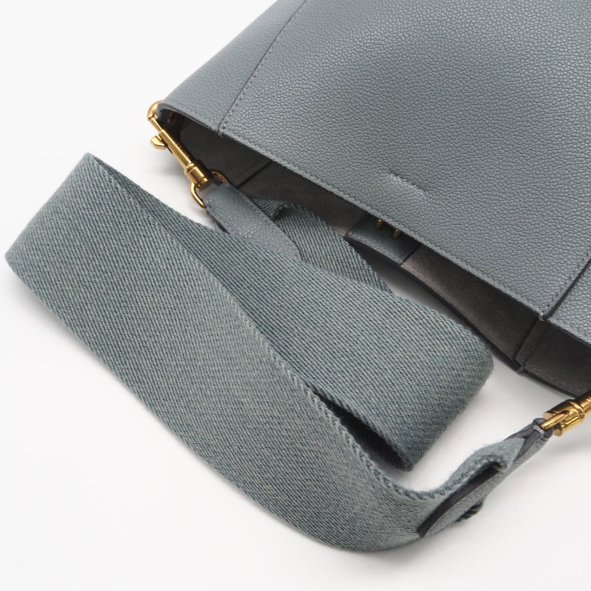 Celine Blue Leather Shoulder Bag (Pre-Owned)