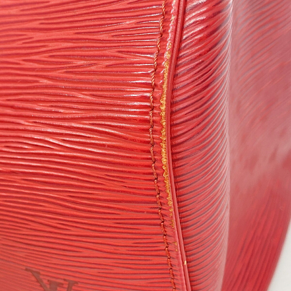 Louis Vuitton Castilian Red Handbag (Pre-Owned)