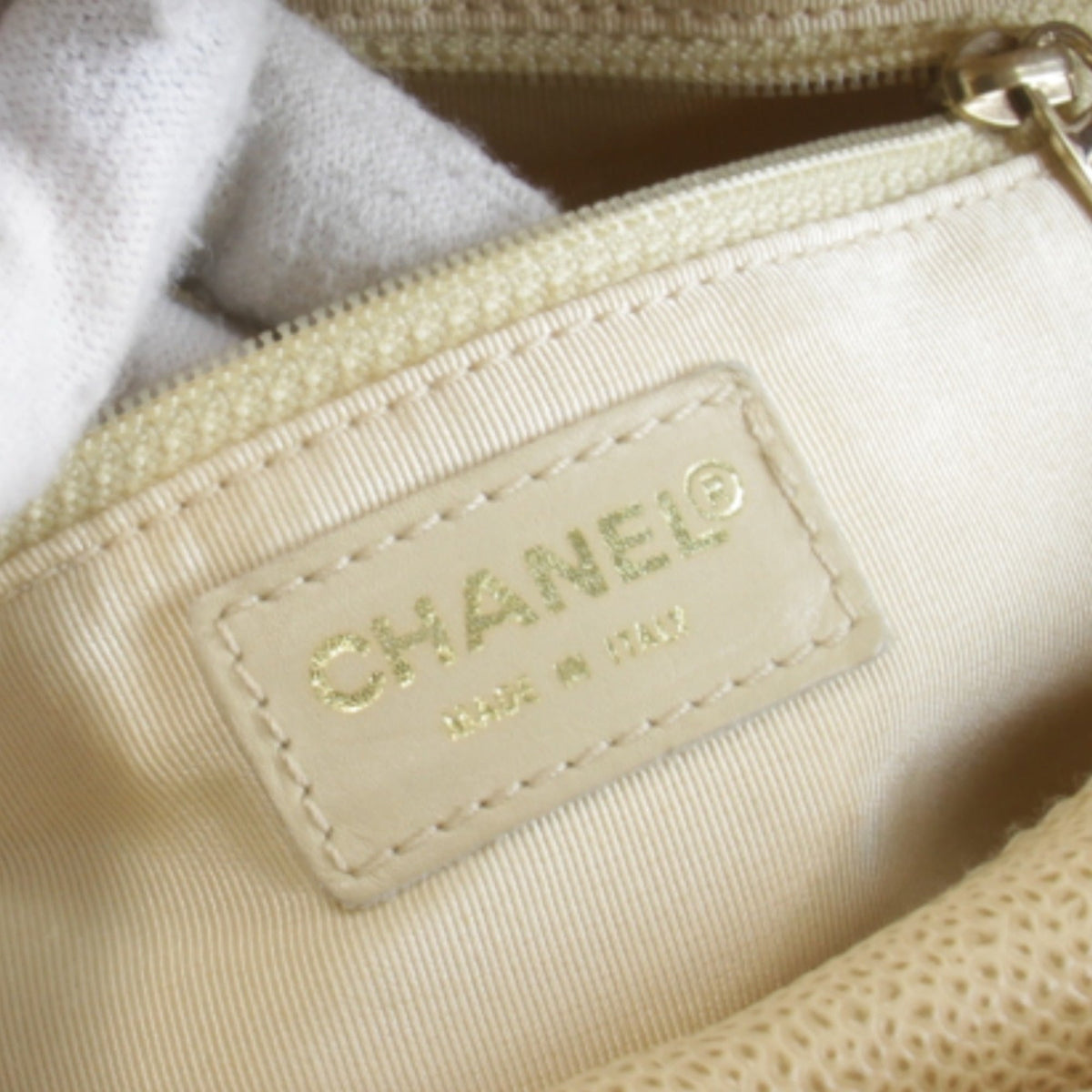 Chanel Beige Leather Shoulder Bag (Pre-Owned)