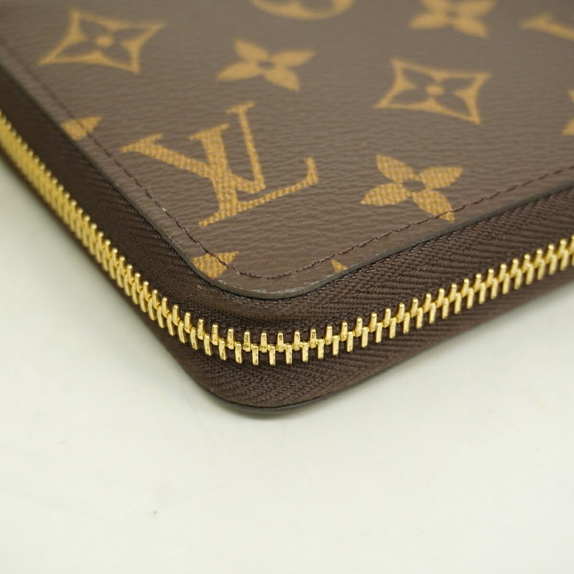 Louis Vuitton Fuchsia Long Wallet (Bi-Fold) (Pre-Owned)