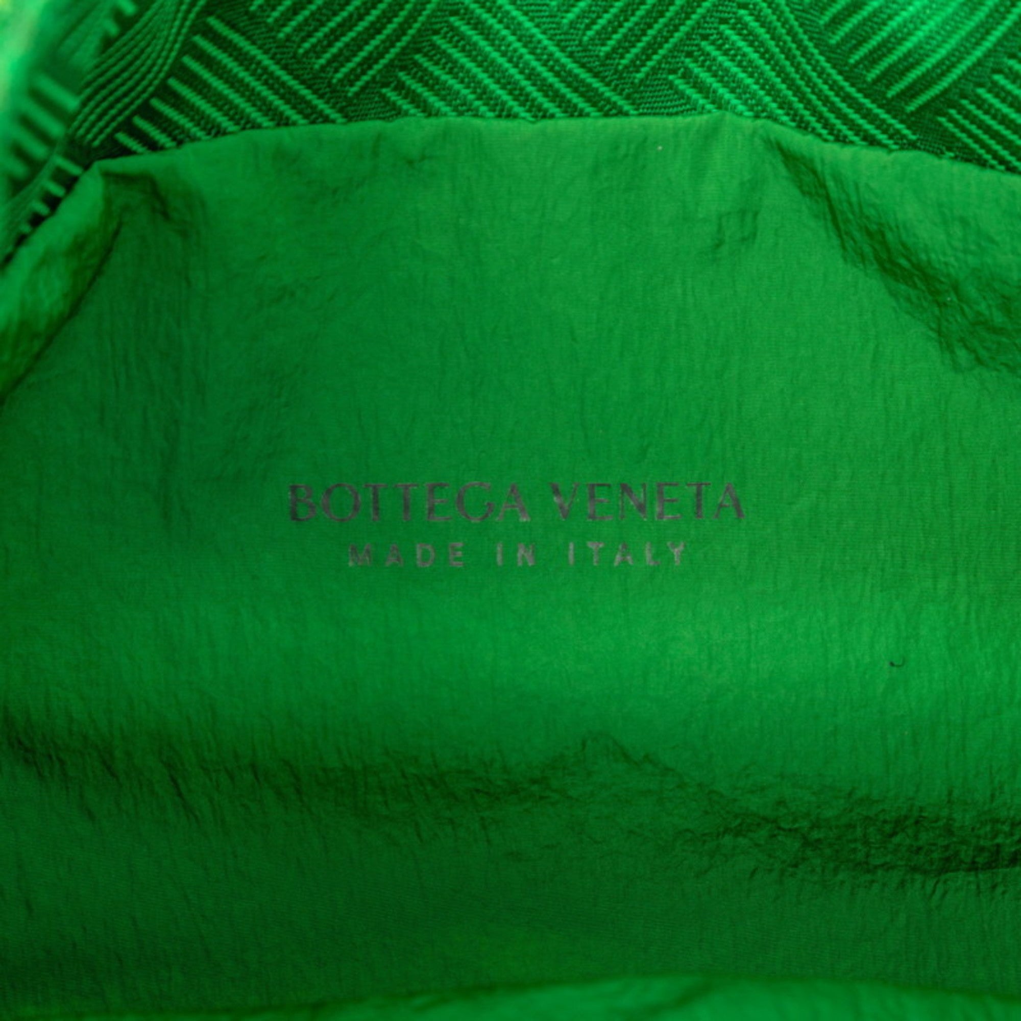 Bottega Veneta Green Nylon Sling Bag (Pre-Owned)
