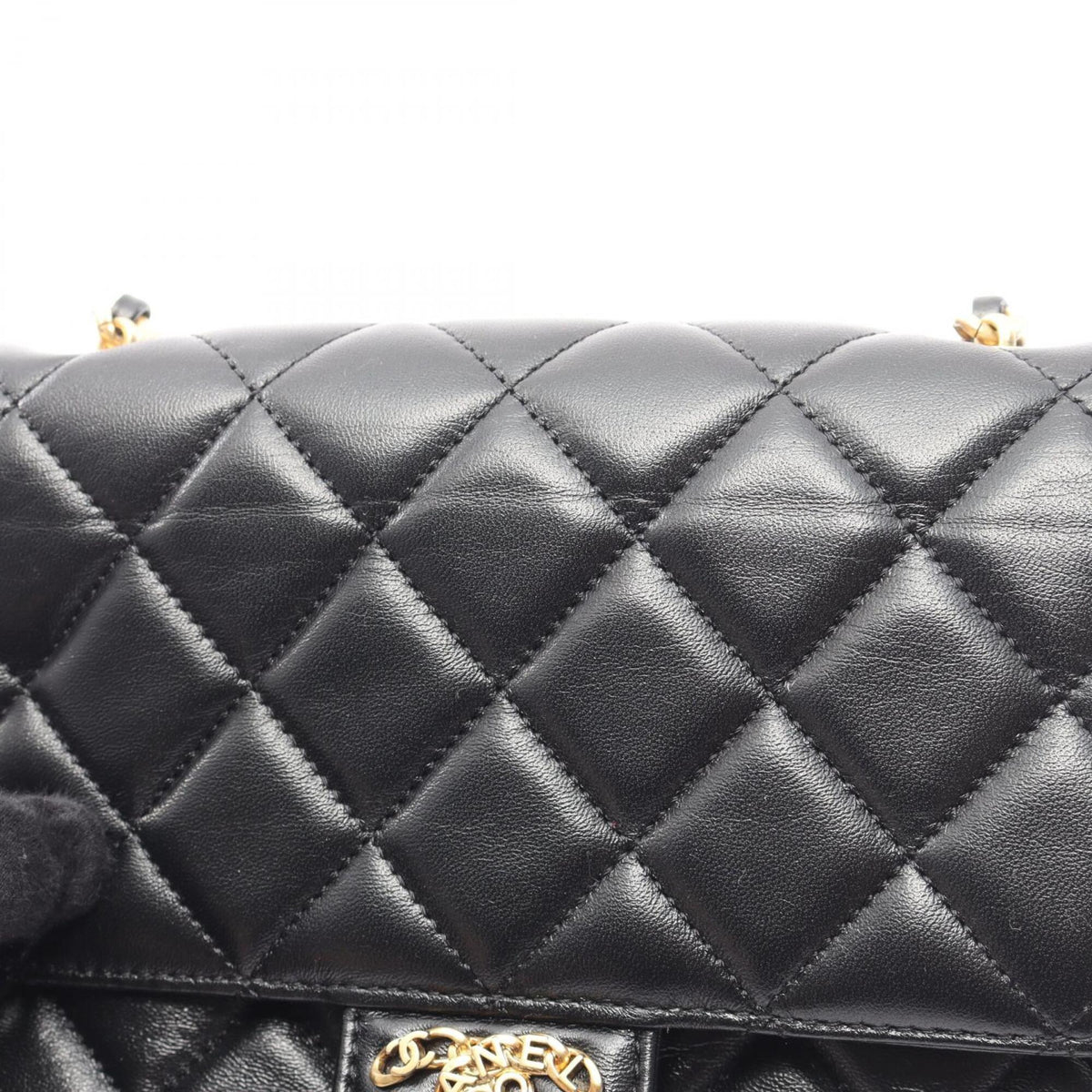 Chanel Black Leather Handbag Shoulder Bag (Pre-Owned)