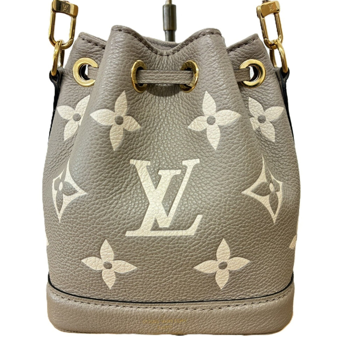 Louis Vuitton Beige Monogram Empreinte Shoulder Bag (Pre-Owned)
