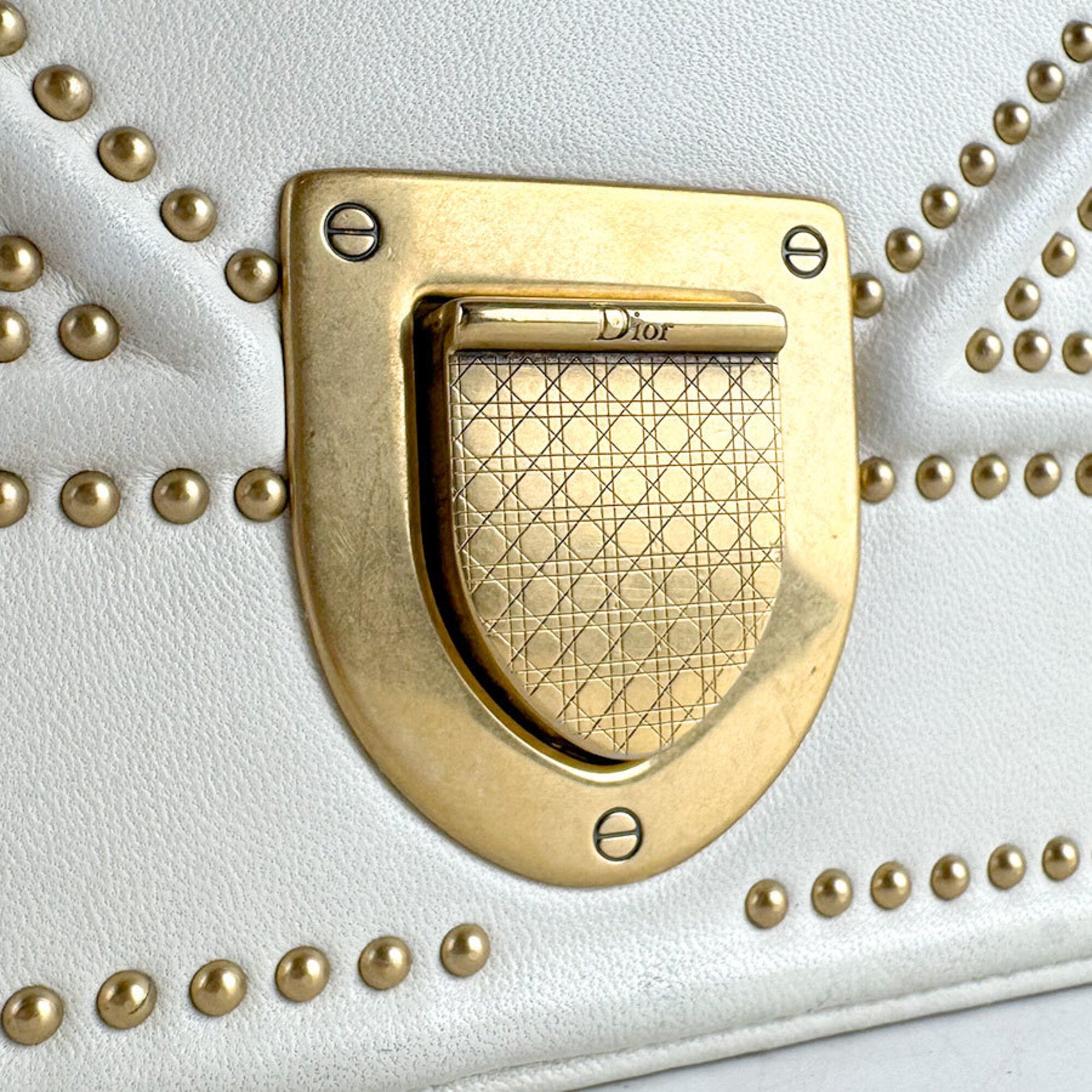 Christian Dior White Leather Shoulder Bag (Pre-Owned)