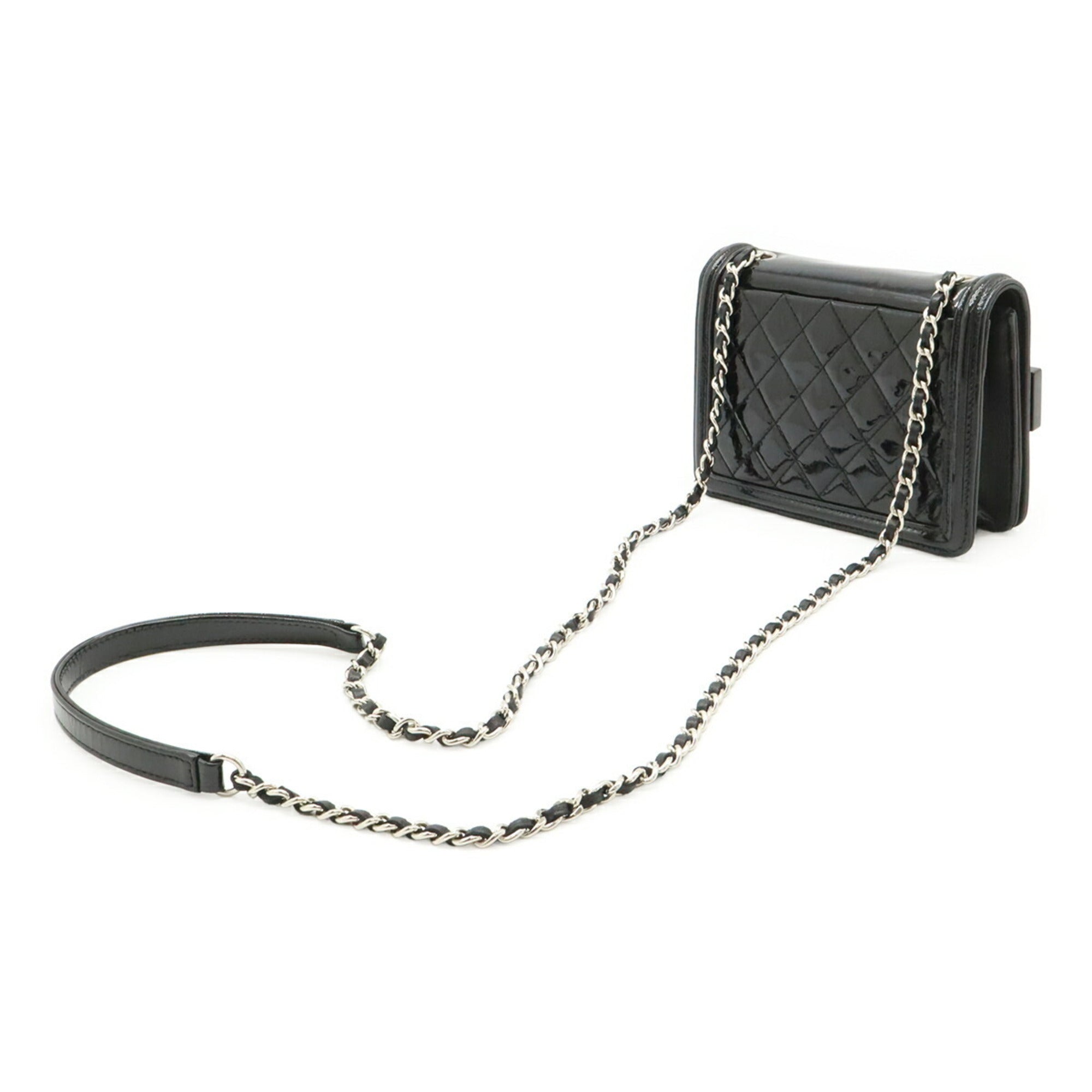 Chanel Black White Plastic Patent Leather Leather Pochette Shoulder Bag (Pre-Owned)