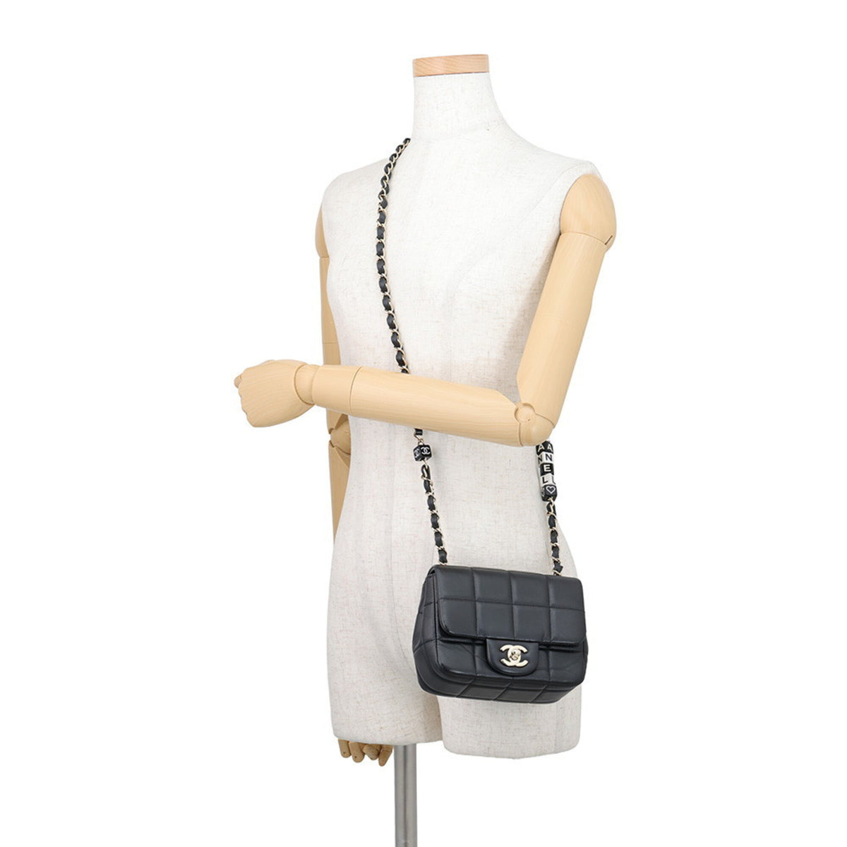 Chanel Chocolate Bar Black Leather Shoulder Bag (Pre-Owned)
