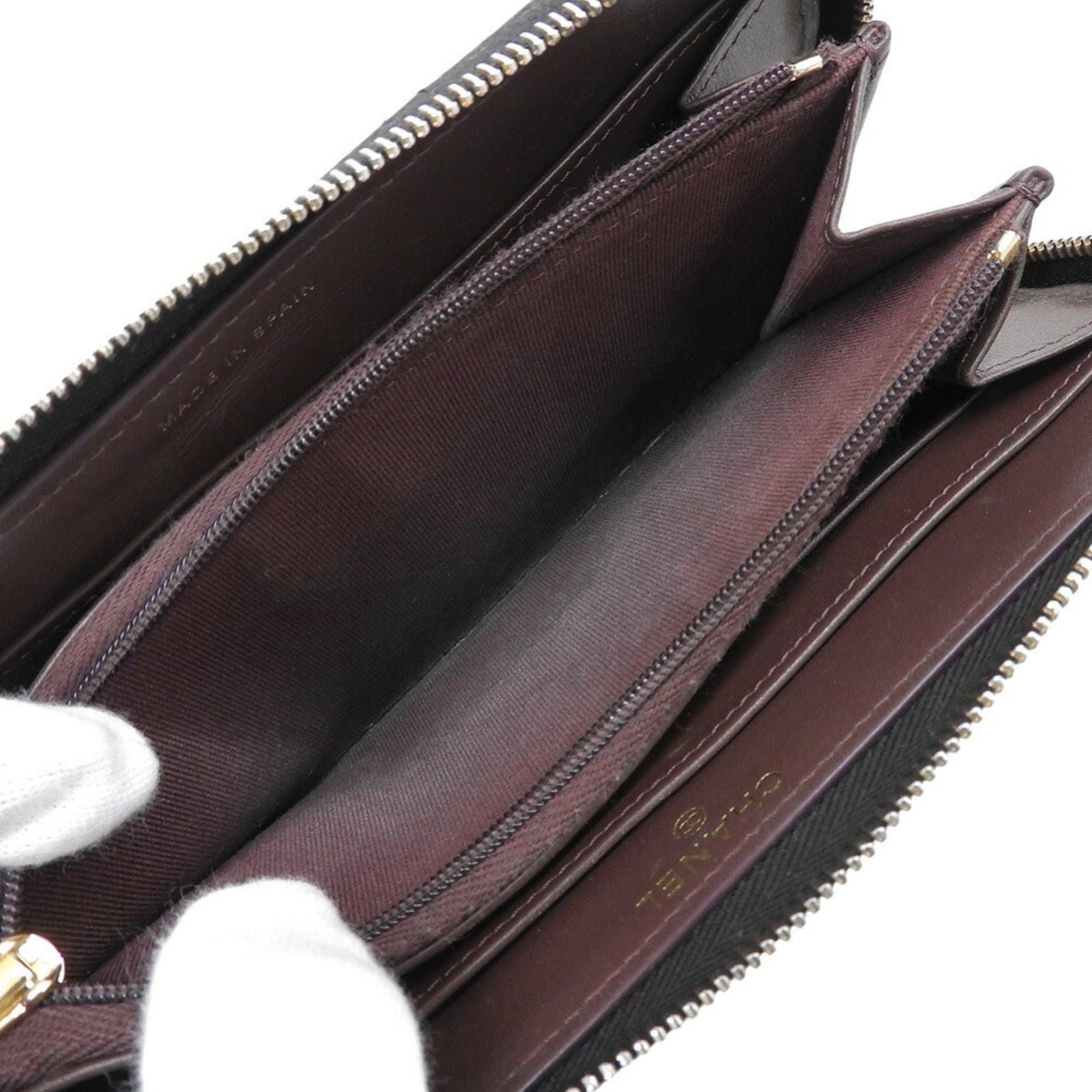 Chanel Black Grained Calfskin Long Wallet (Bi-Fold) (Pre-Owned)