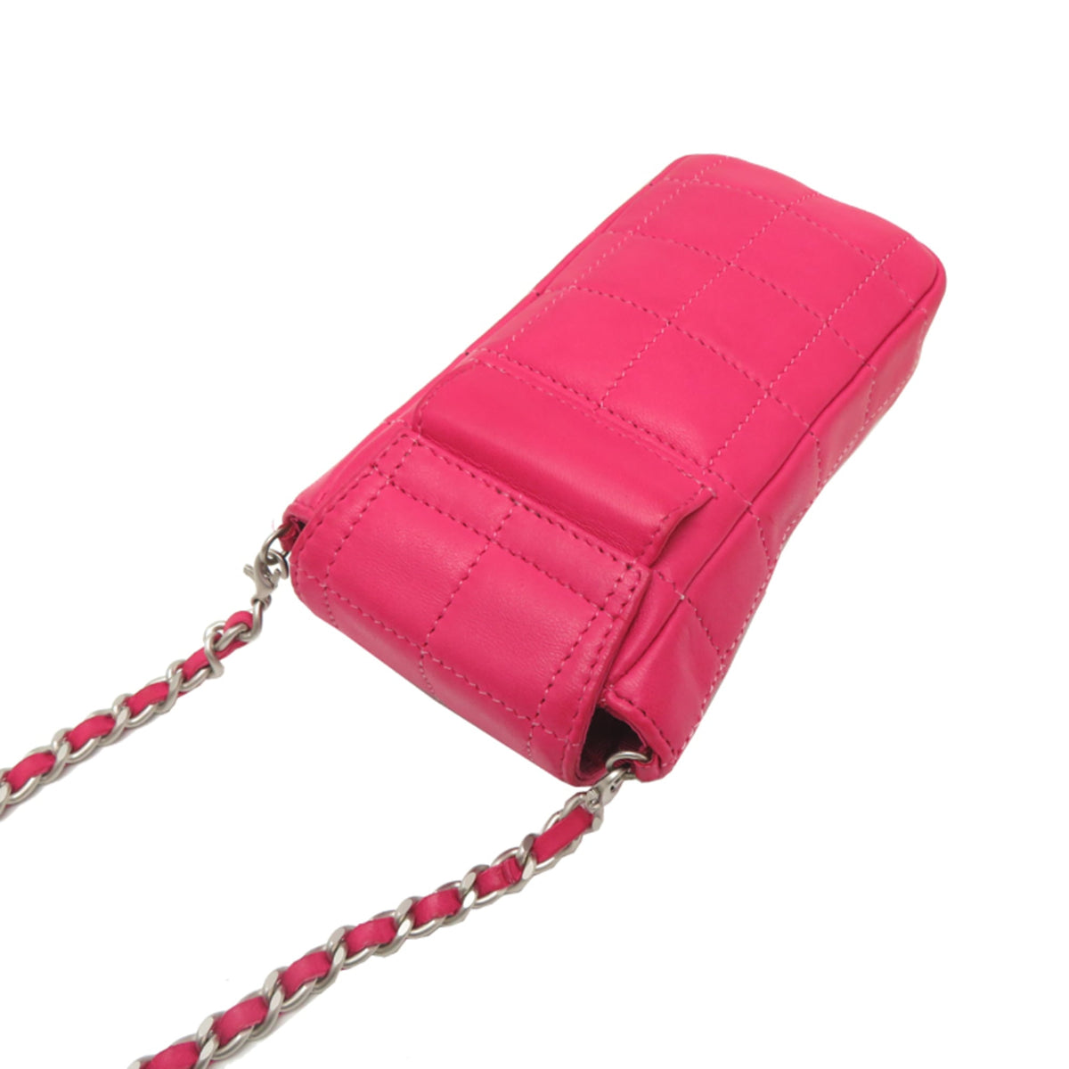 Chanel Pink Leather Shoulder Bag (Pre-Owned)