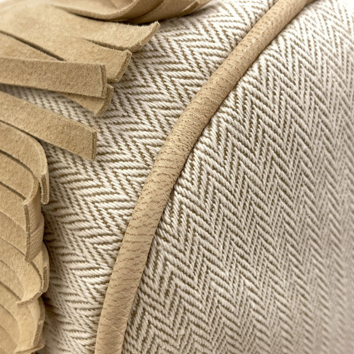 Hermes Beige Canvas Shoulder Bag (Pre-Owned)