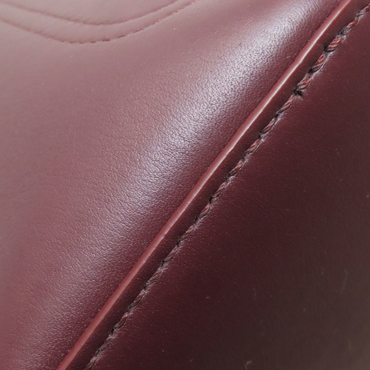 Loewe Burgundy Leather Handbag (Pre-Owned)