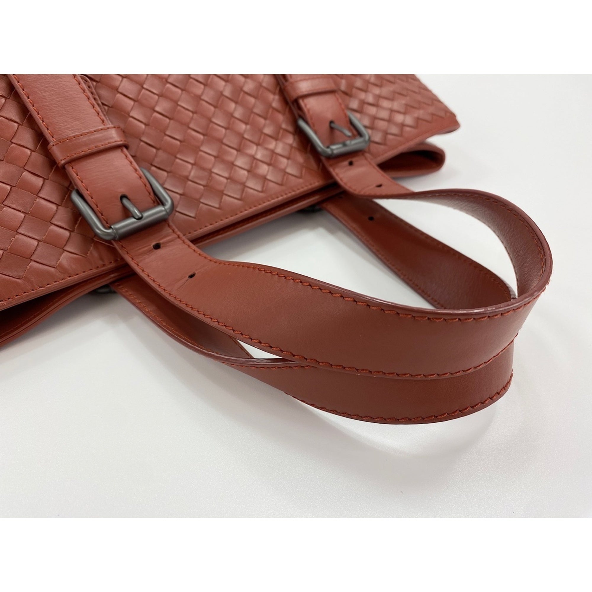 Bottega Veneta Red Color Tote Bag (Pre-Owned)
