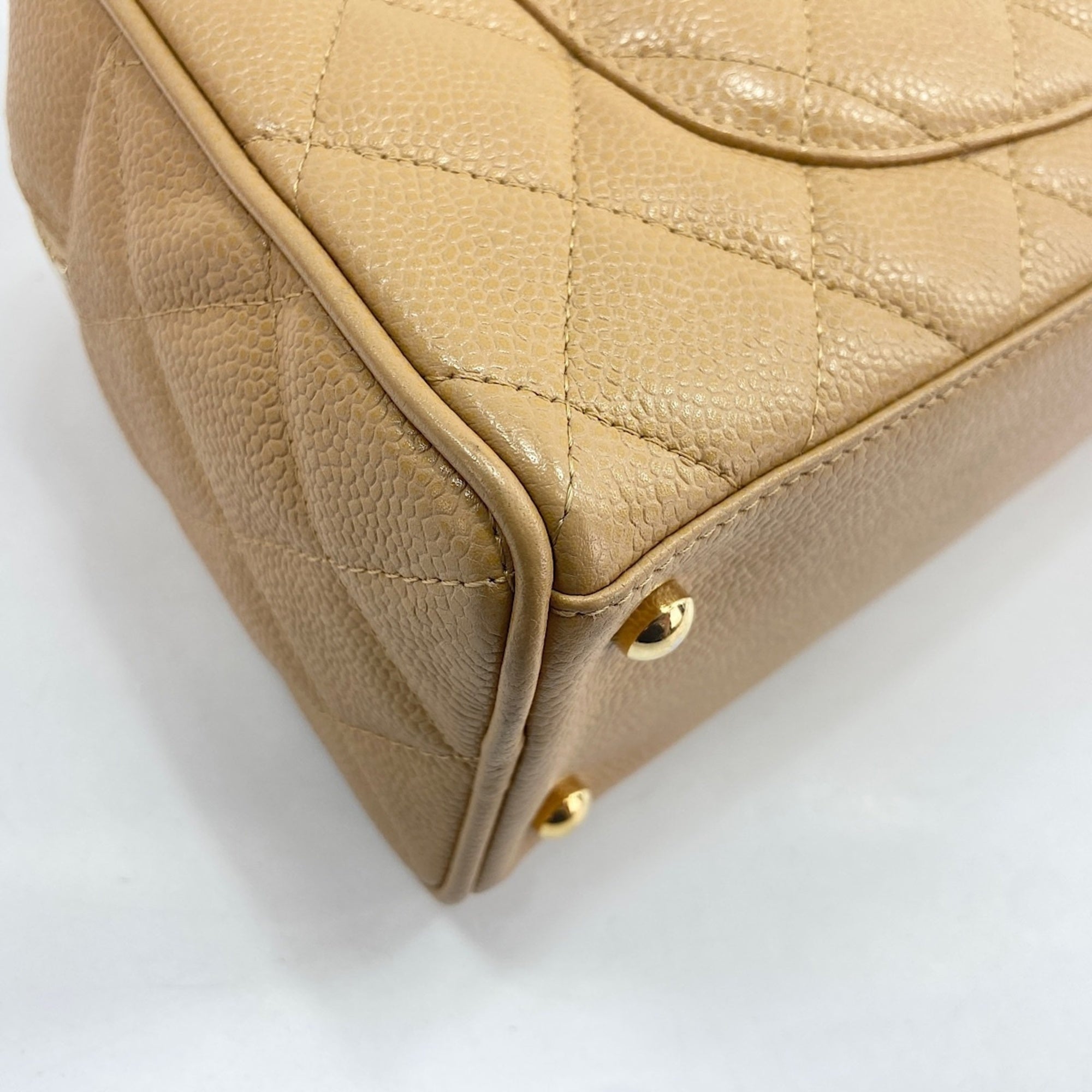 Chanel Beige Handbag (Pre-Owned)